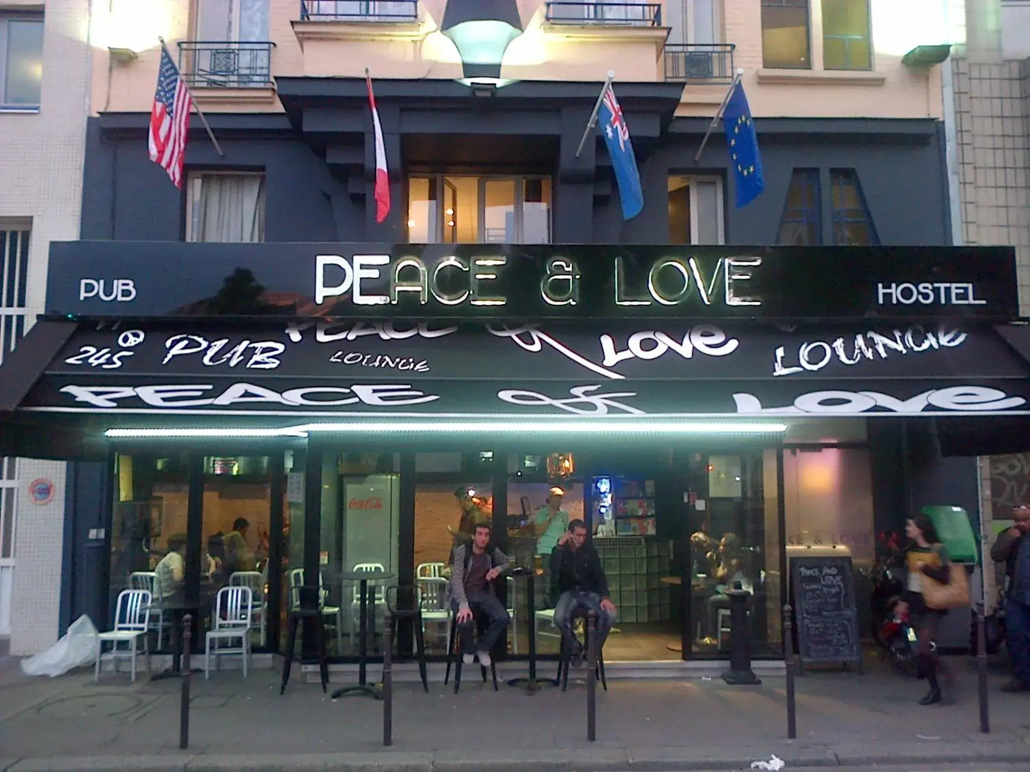 Facade/entrance in Peace & Love Hostel Facade/entrance in Peace & Love Hostel