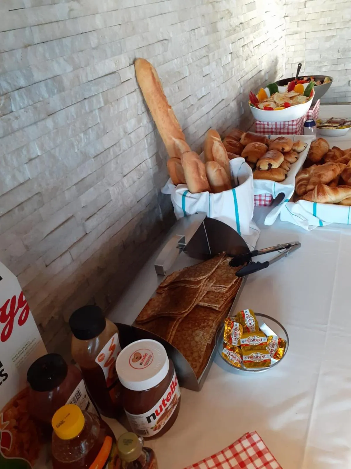 Restaurant/places to eat in Peace & Love Hostel