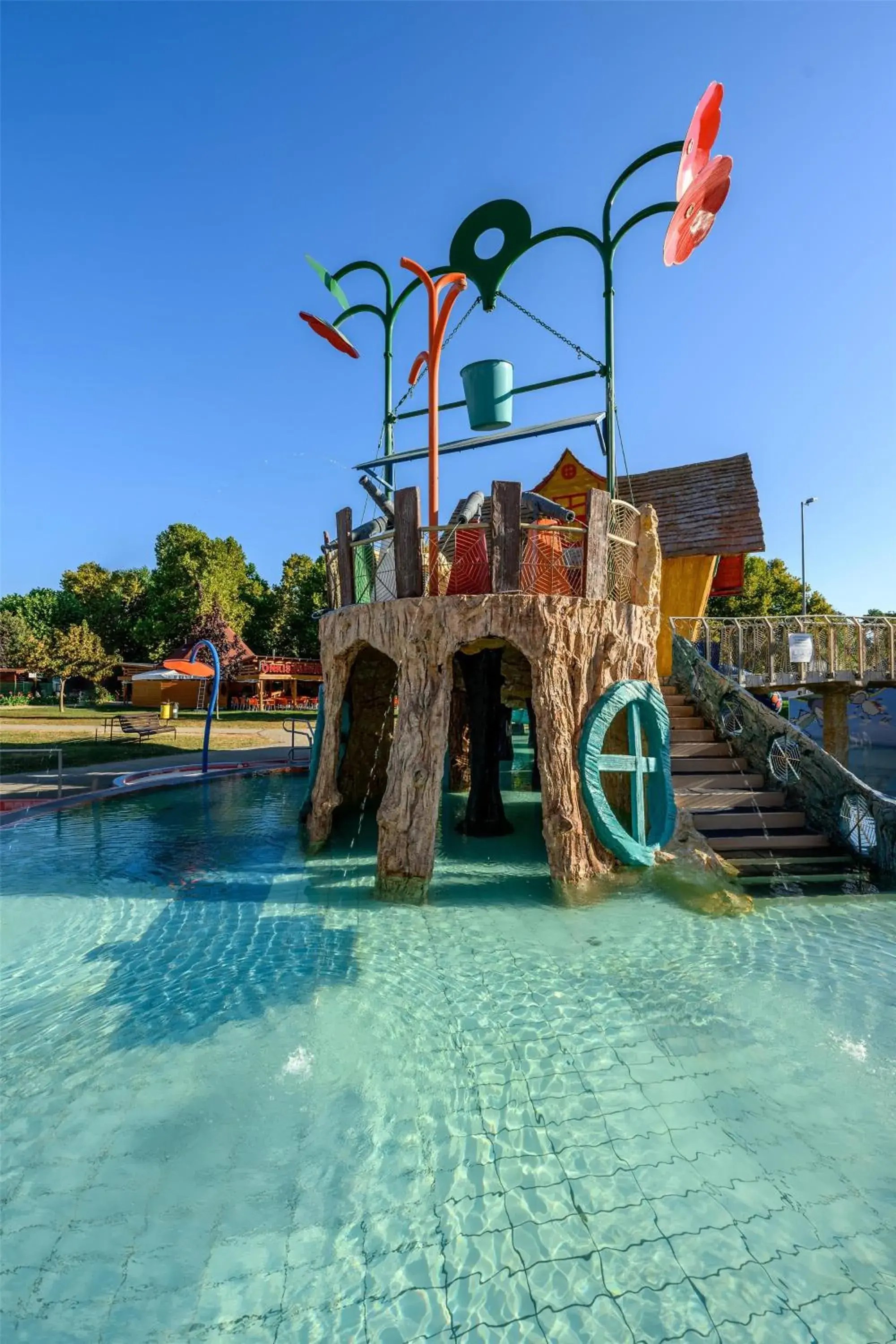 Pool view in Park Inn by Radisson Zalakaros Hotel & Spa - All inclusive Pool view in Park Inn by Radisson Zalakaros Hotel & Spa - All inclusive