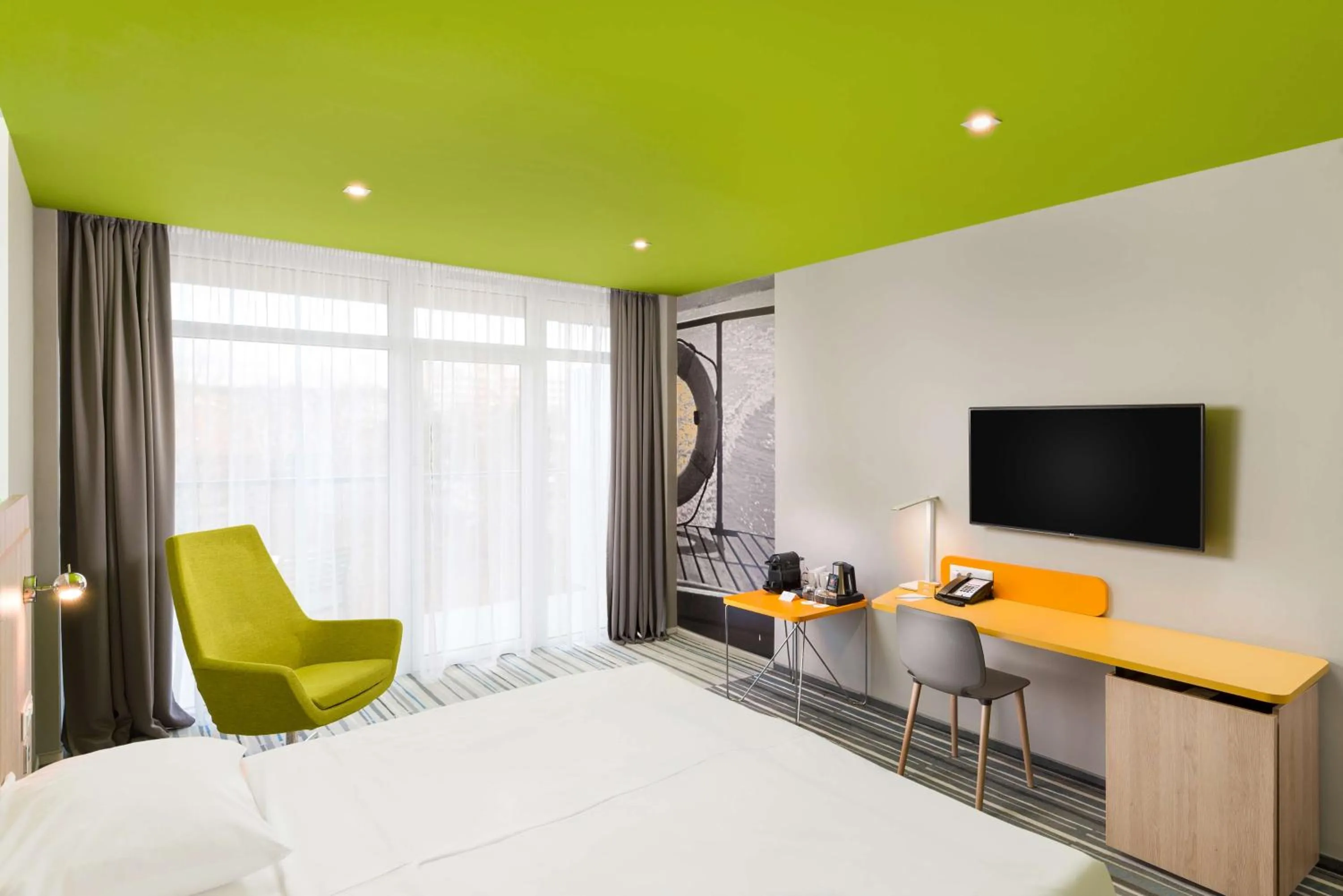 Bedroom, Bed in Park Inn by Radisson Zalakaros Hotel & Spa - All inclusive