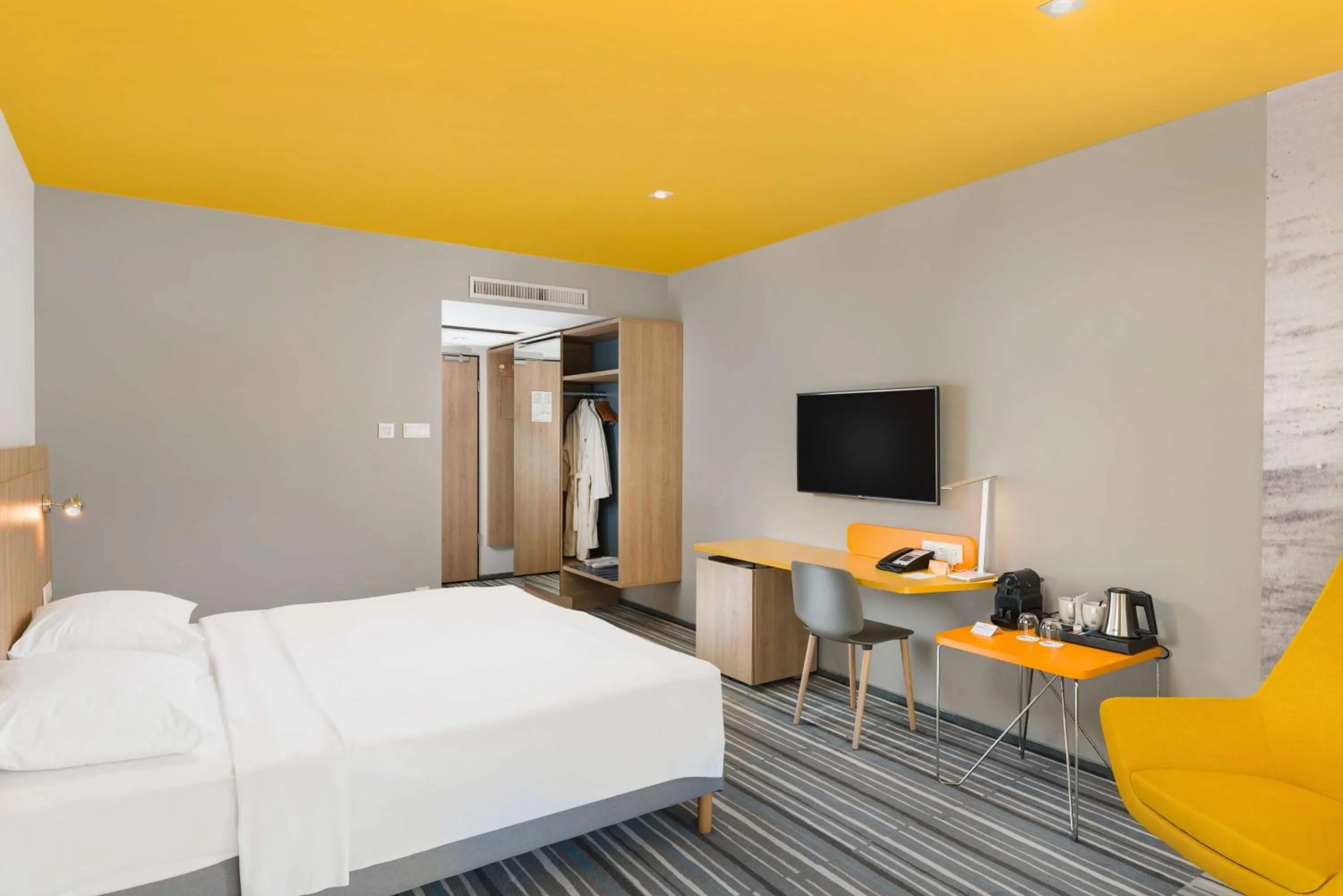 Photo of the whole room, Bed in Park Inn by Radisson Zalakaros Hotel & Spa - All inclusive