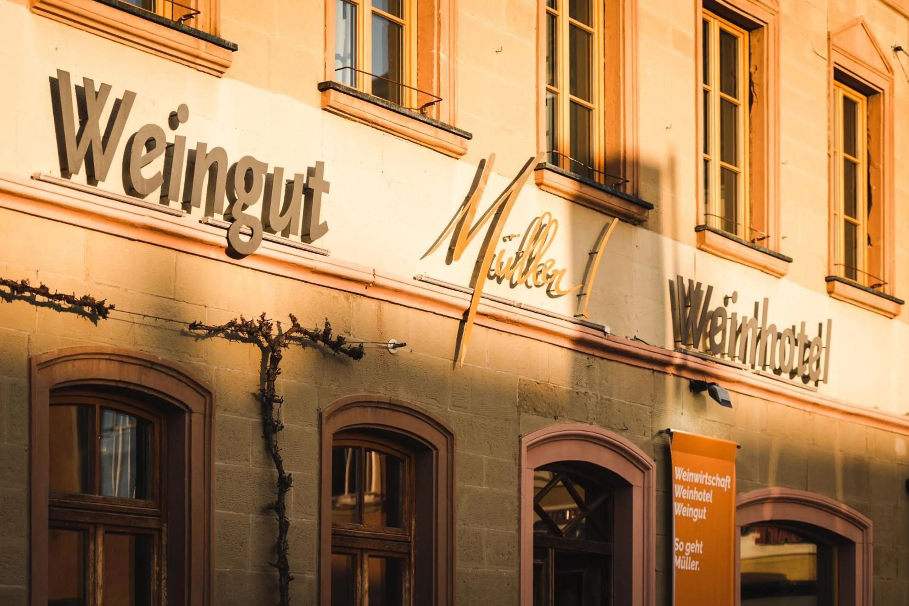 Müller! Das Weingut & Weinhotel
