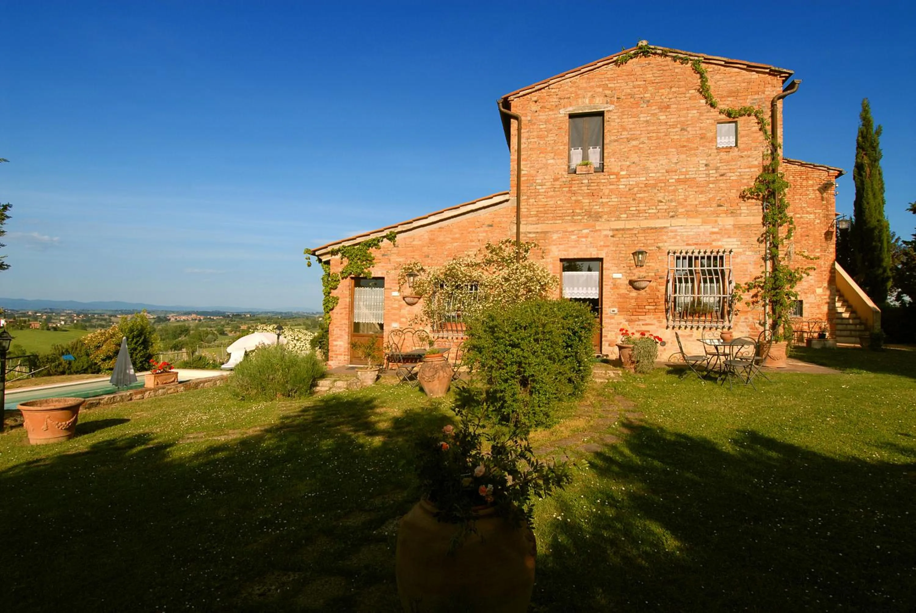Facade/entrance in Tenuta Santagnese