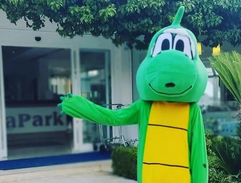 Evening entertainment in SeaPark SPA Resort