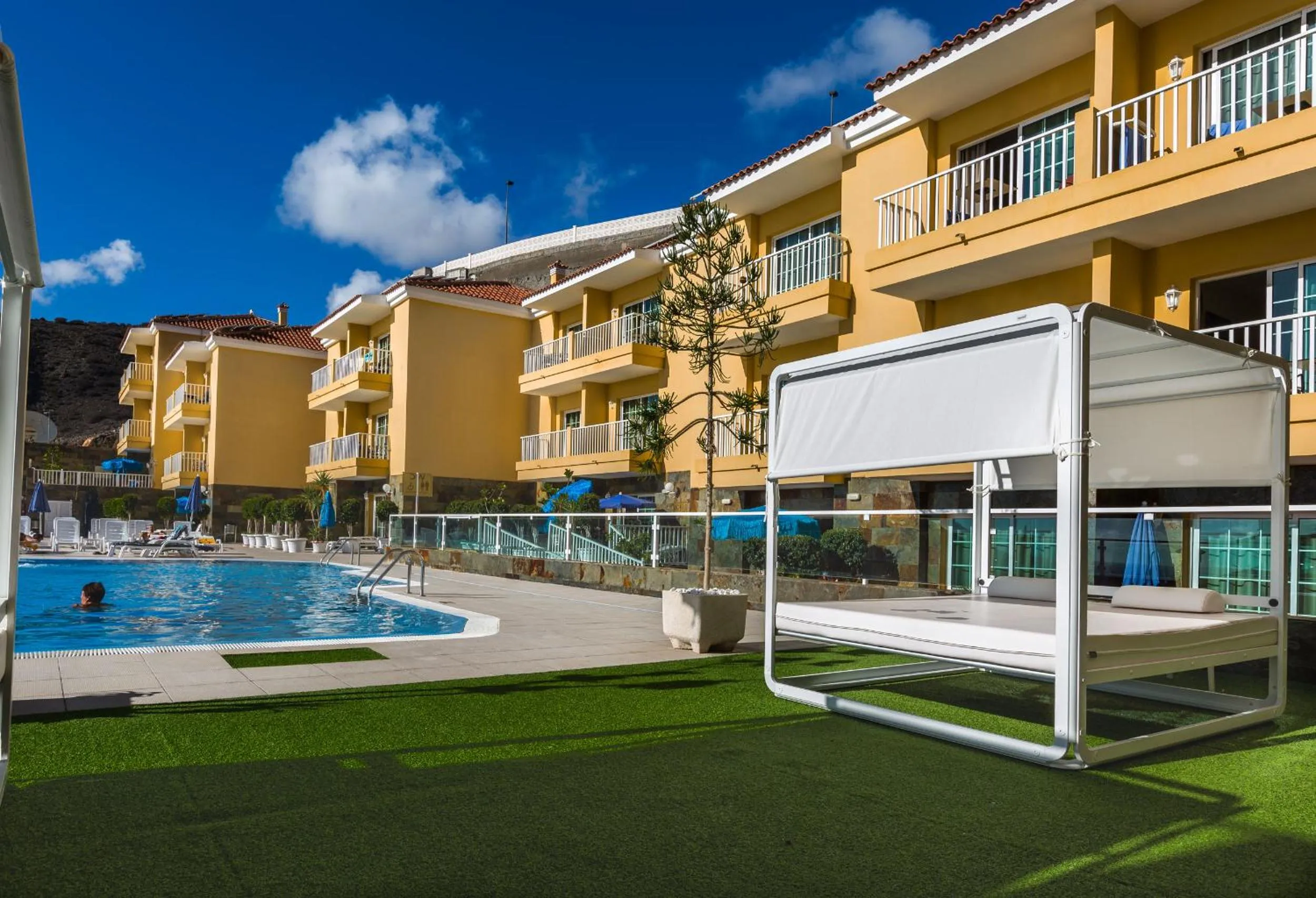 Swimming pool in Villa del Mar