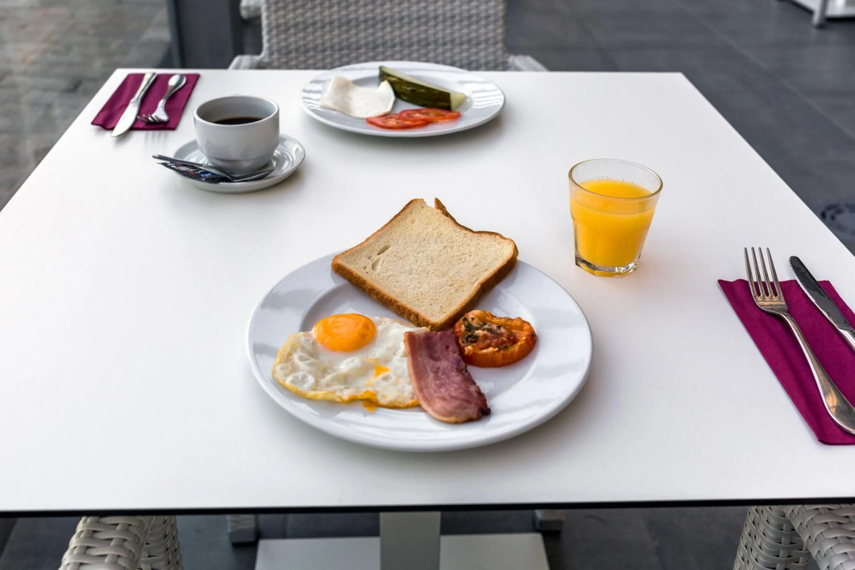 Buffet breakfast in Villa del Mar