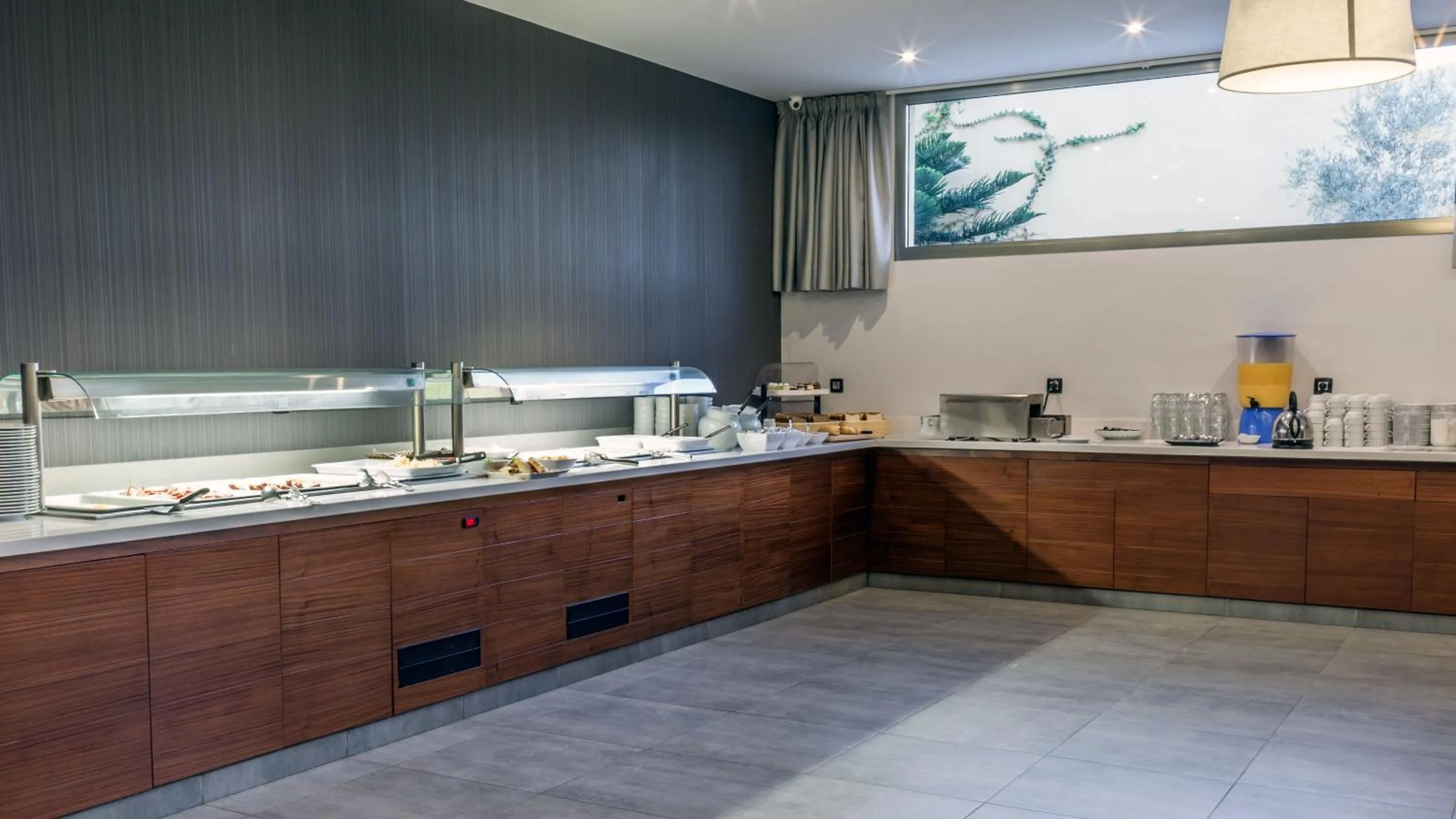 Buffet breakfast in Villa del Mar