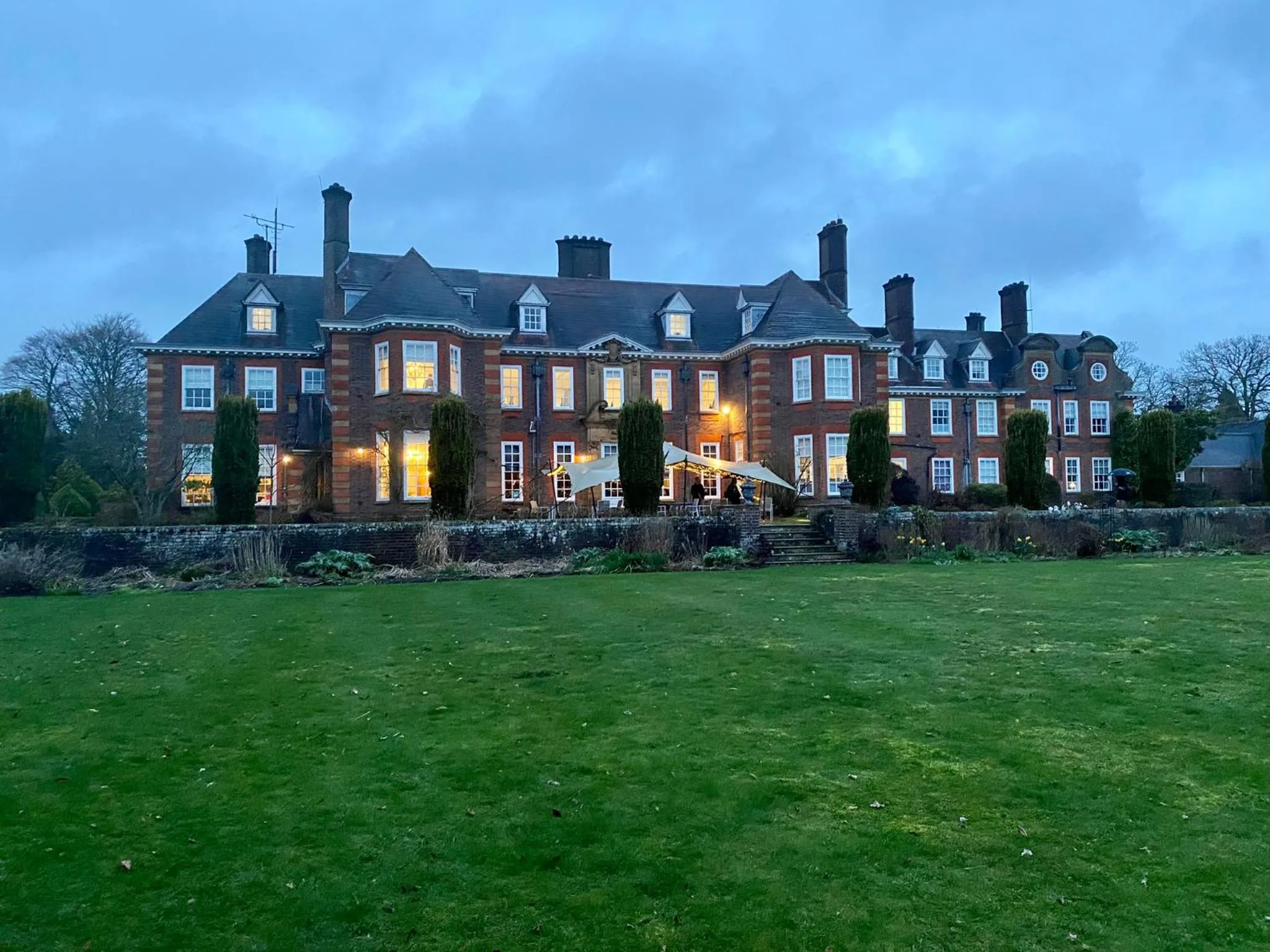 Garden in Barnett Hill Hotel