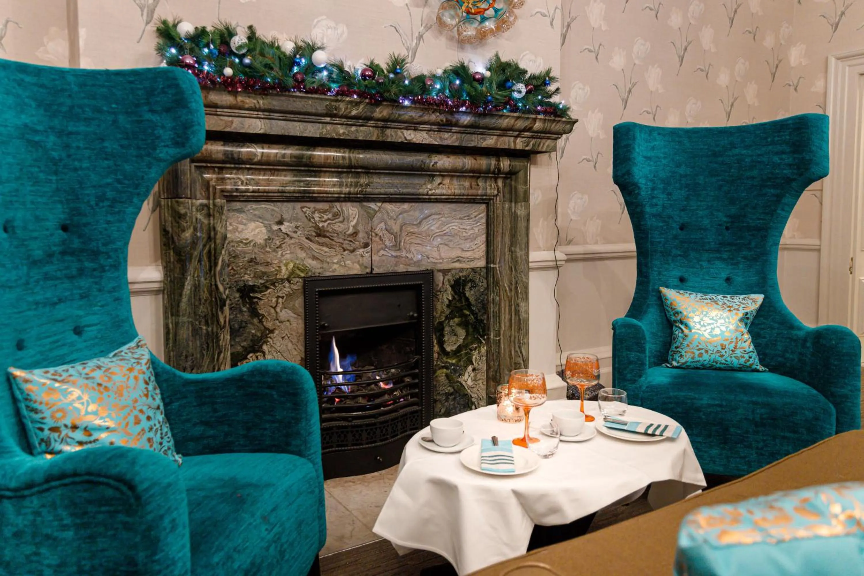 Lounge or bar in Barnett Hill Hotel