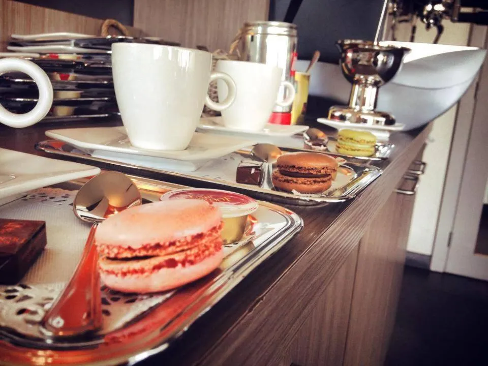 Restaurant/places to eat in Hotel Otus