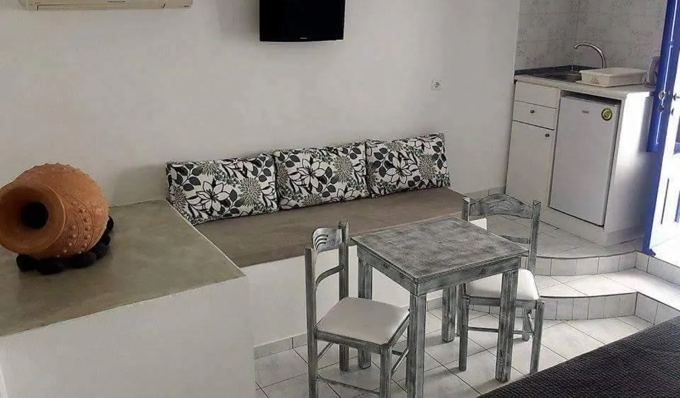 Dining area in Villa Happening