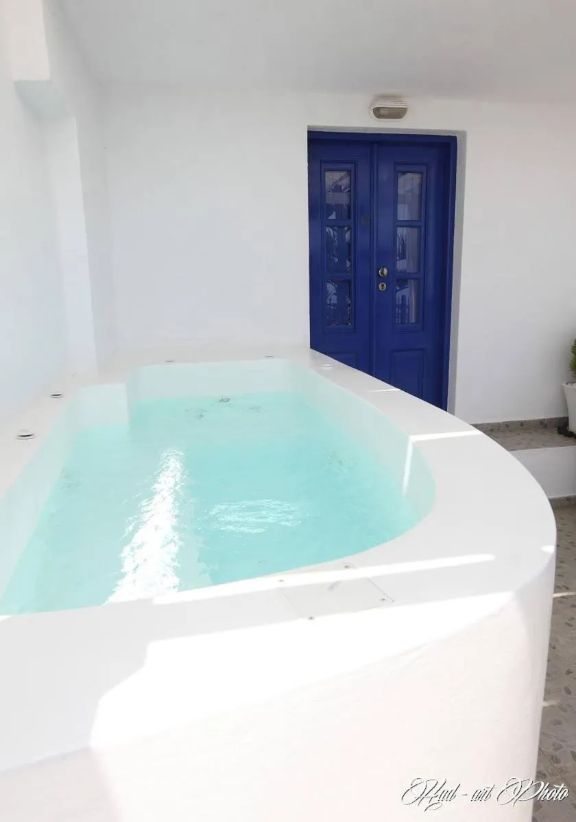 Facade/entrance in Villa Happening