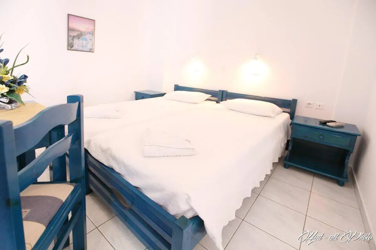 Photo of the whole room, Bed in Villa Happening