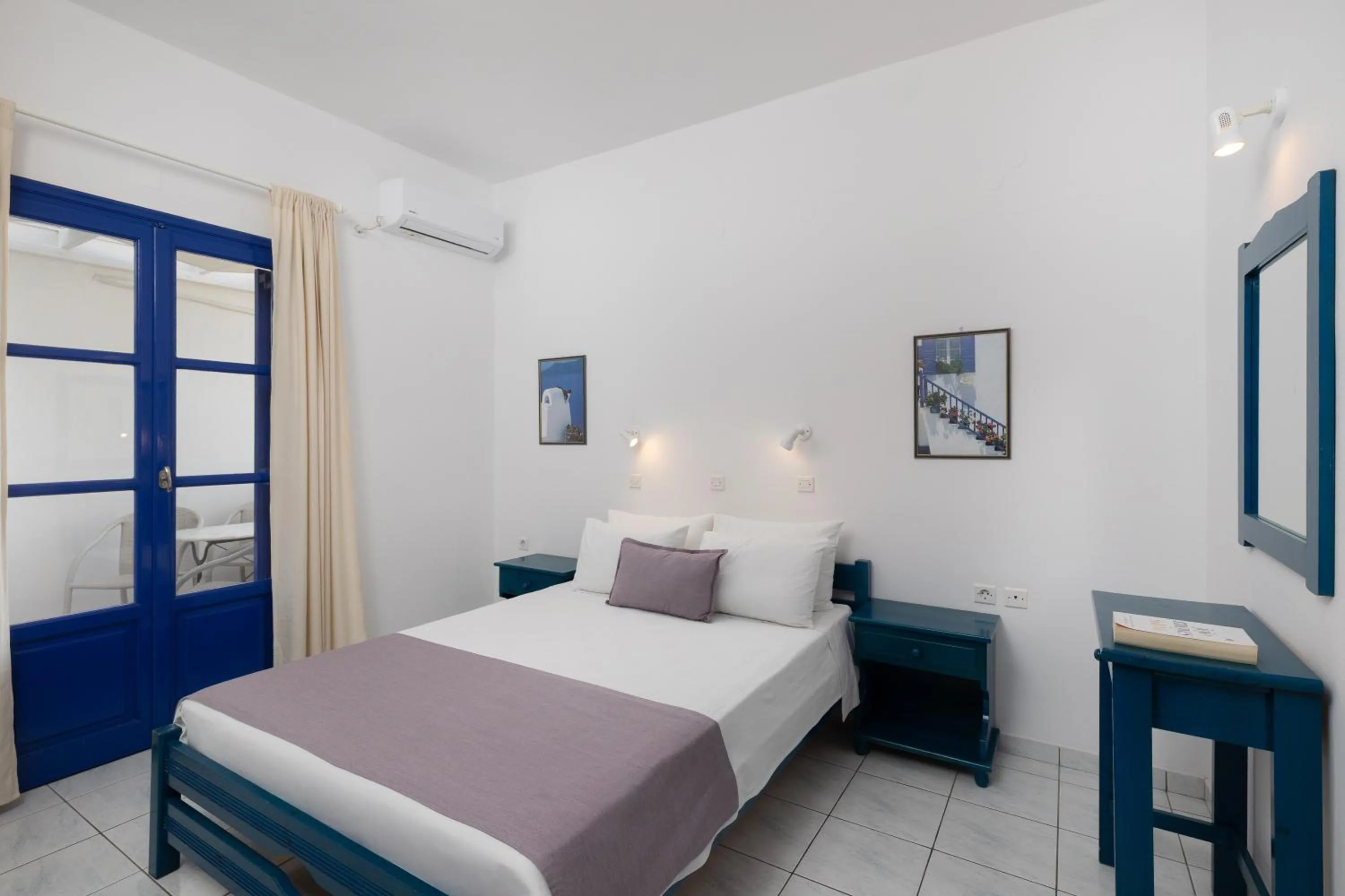 Bedroom, Bed in Villa Happening