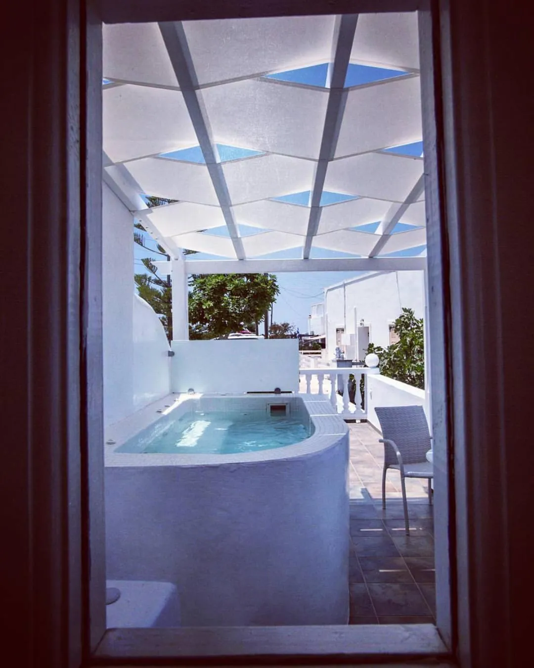 Hot Tub in Villa Happening