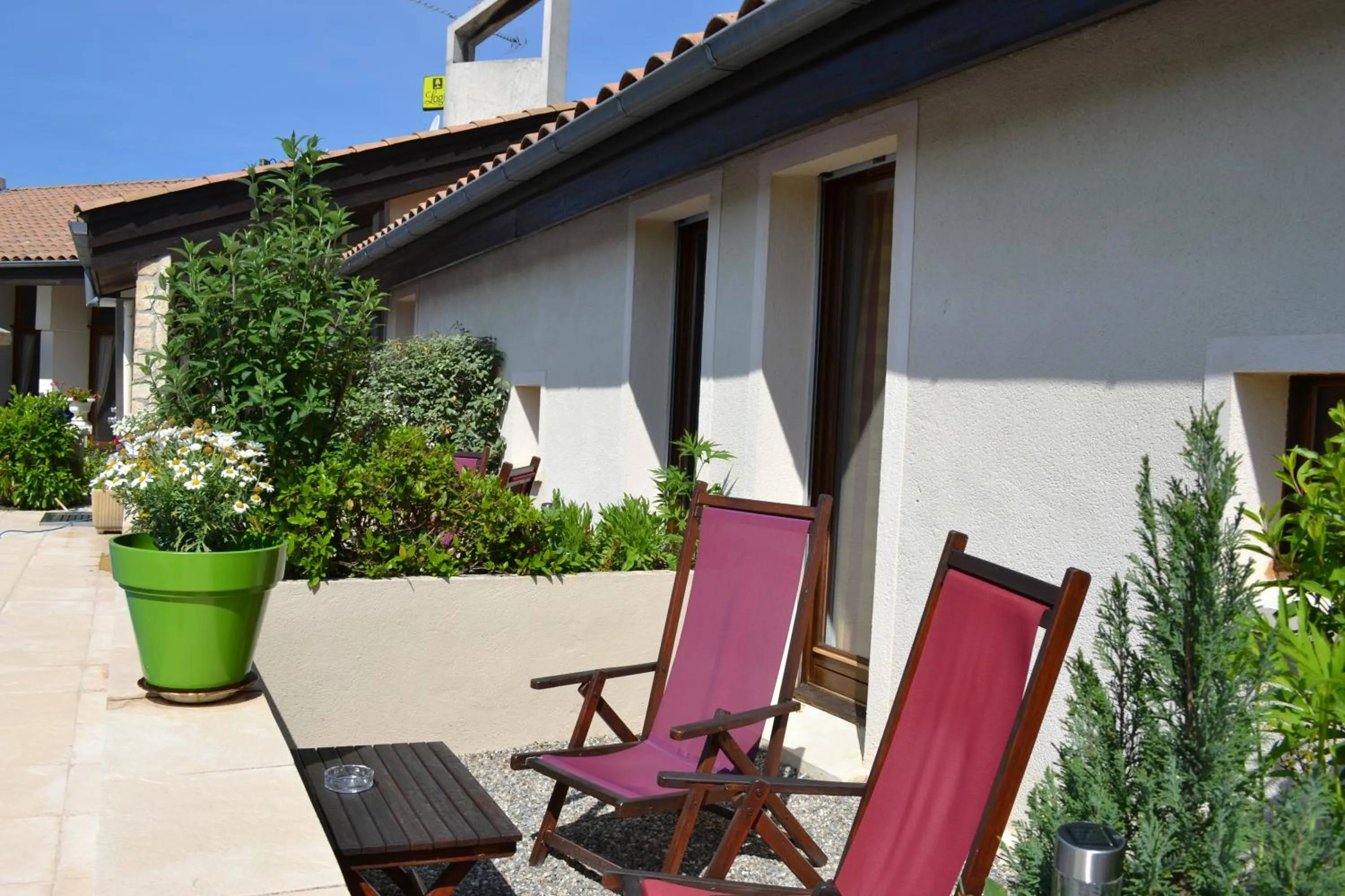 Logis Hôtel Le Vieil Amandier