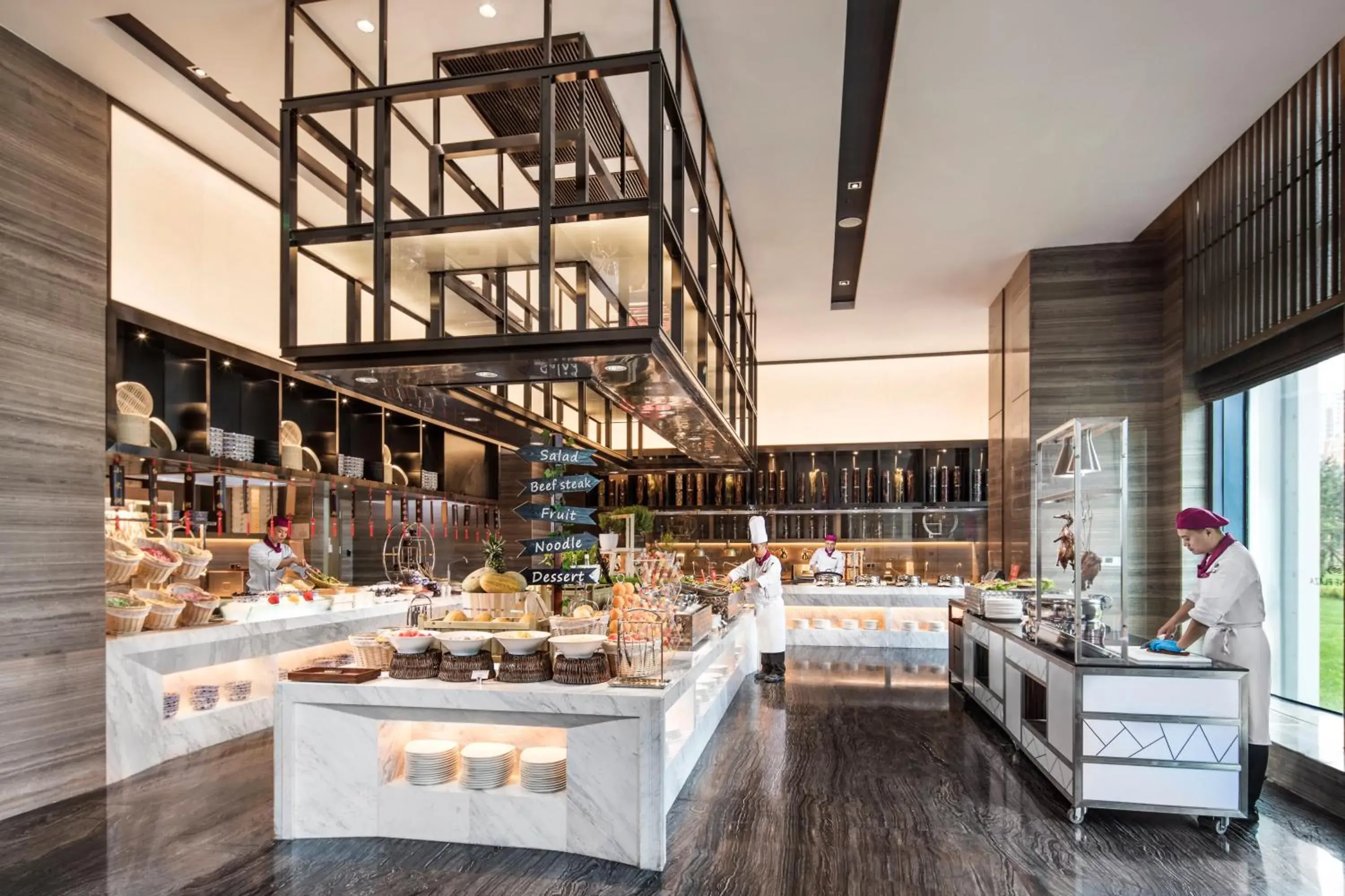 Restaurant/places to eat in Crowne Plaza Harbin Songbei by IHG Restaurant/places to eat in Crowne Plaza Harbin Songbei by IHG