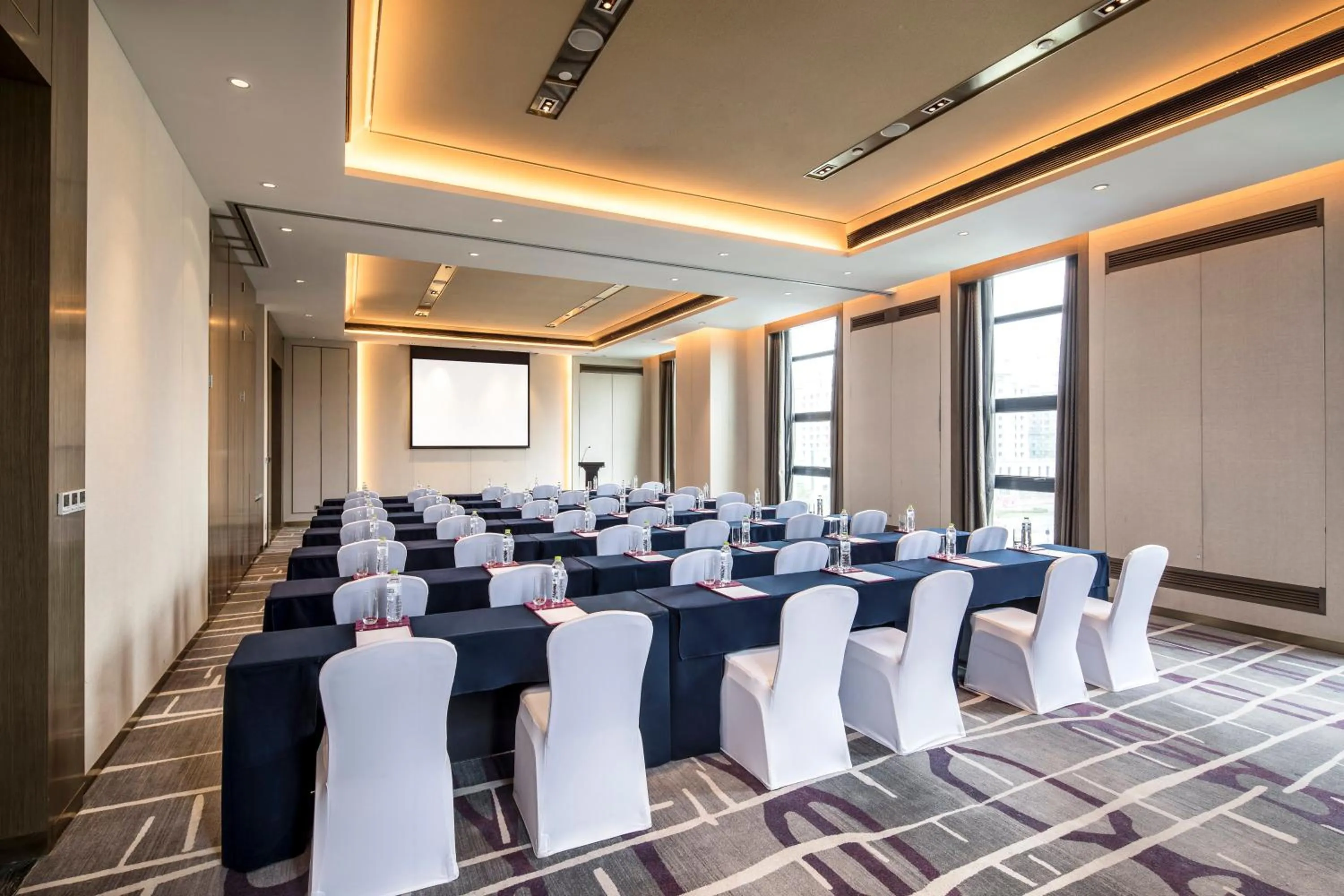 Meeting/conference room in Crowne Plaza Harbin Songbei by IHG
