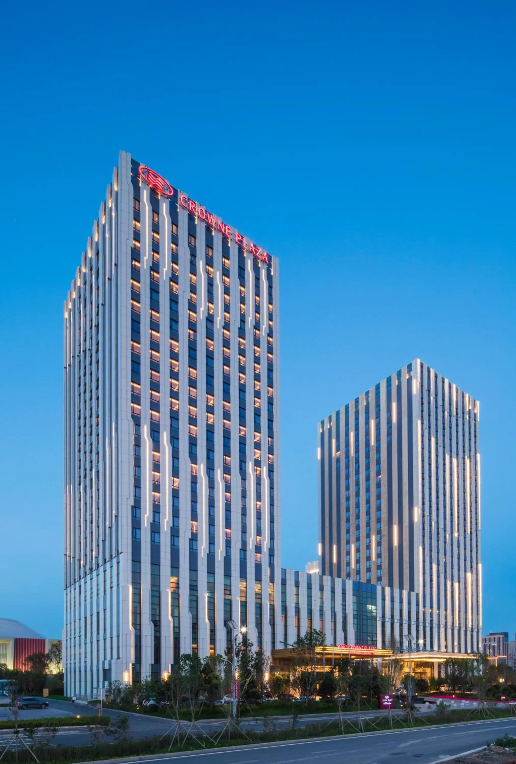 Property building in Crowne Plaza Harbin Songbei by IHG Property building in Crowne Plaza Harbin Songbei by IHG