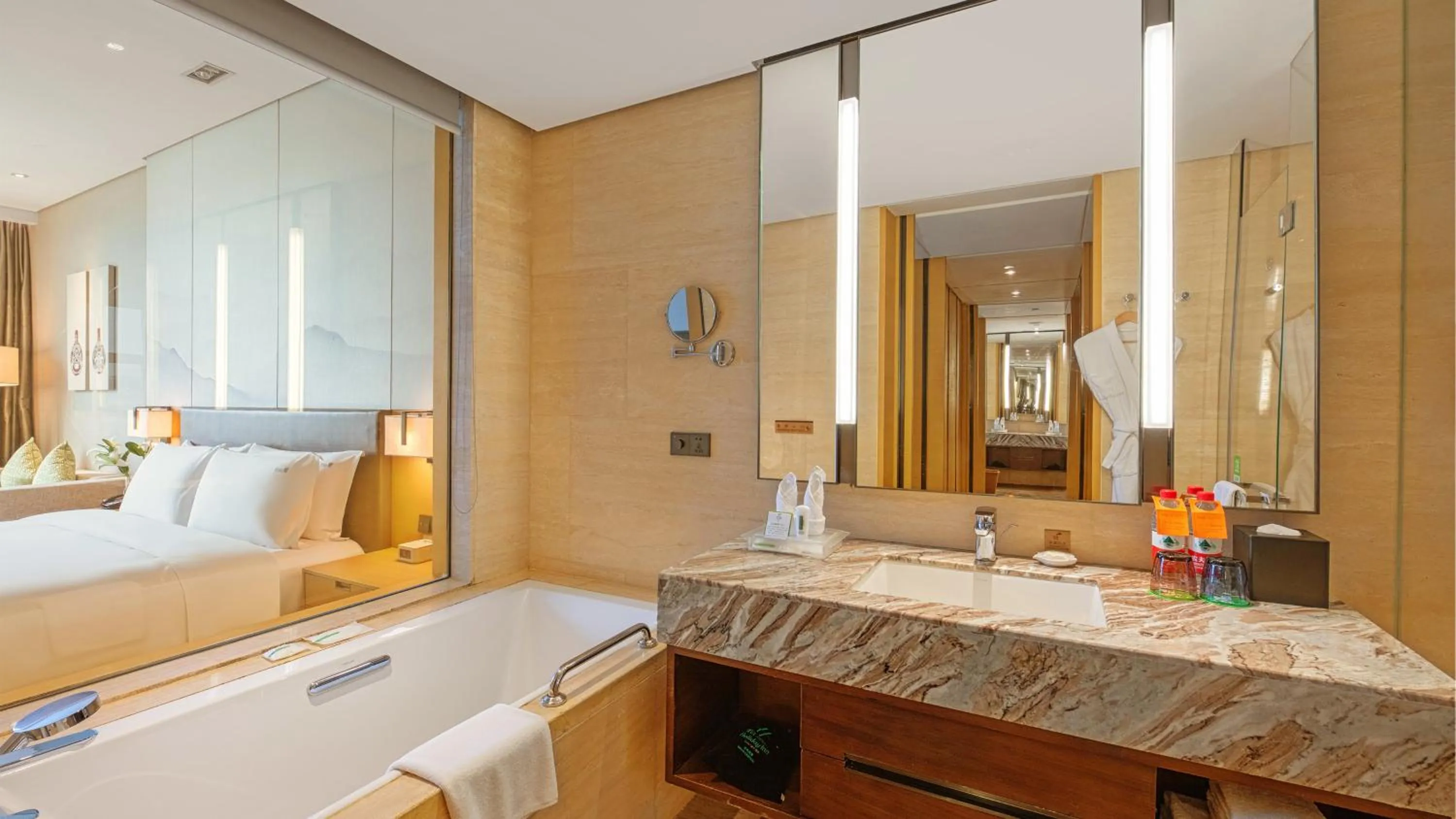 Bathroom, Bed in Holiday Inn Baoji Central by IHG