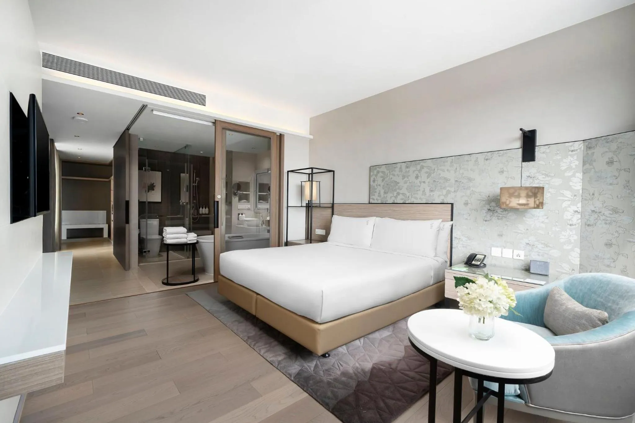 Bedroom, Bed in Holiday Inn & Suites Rayong City Centre by IHG