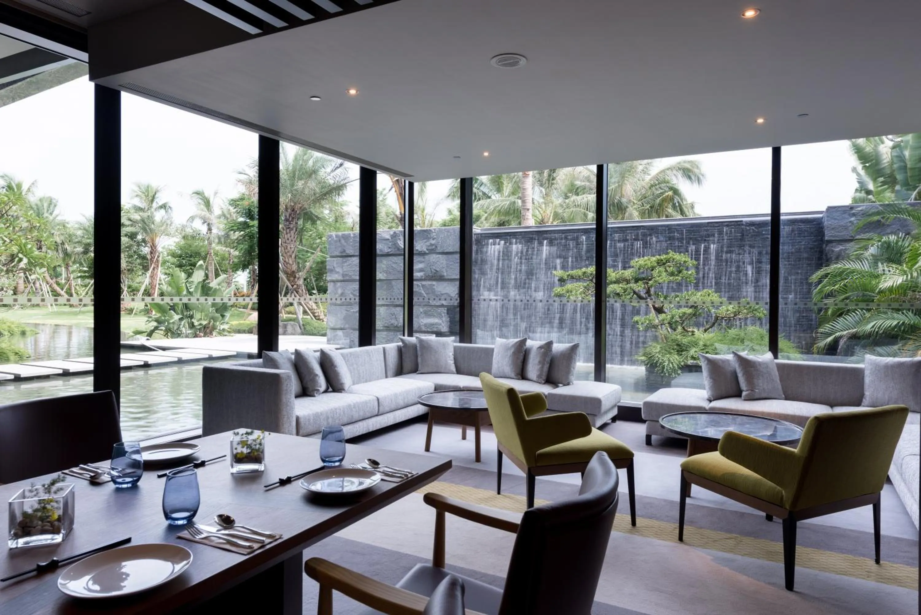 Restaurant/places to eat in Crowne Plaza Tainan by IHG