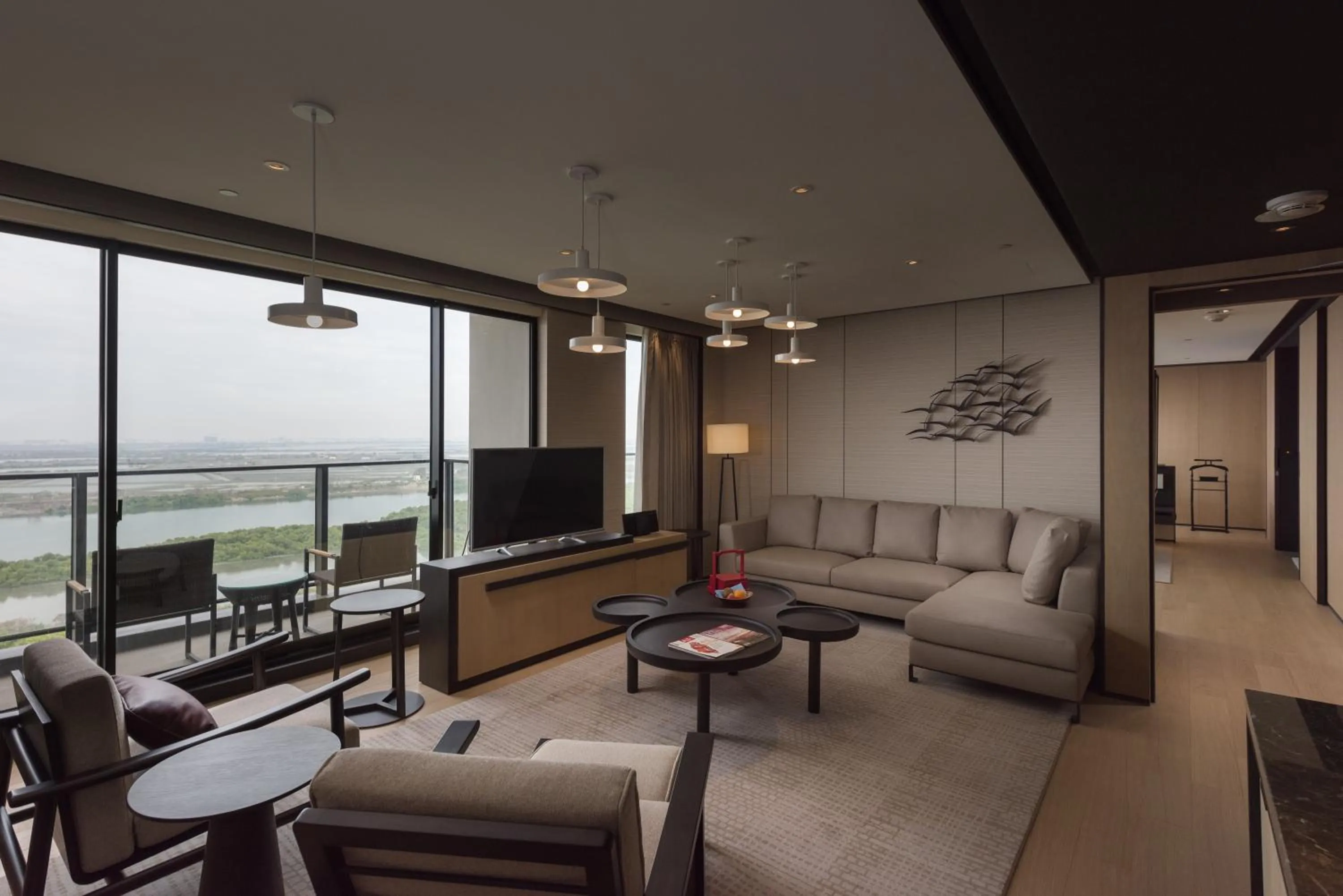 Photo of the whole room in Crowne Plaza Tainan by IHG