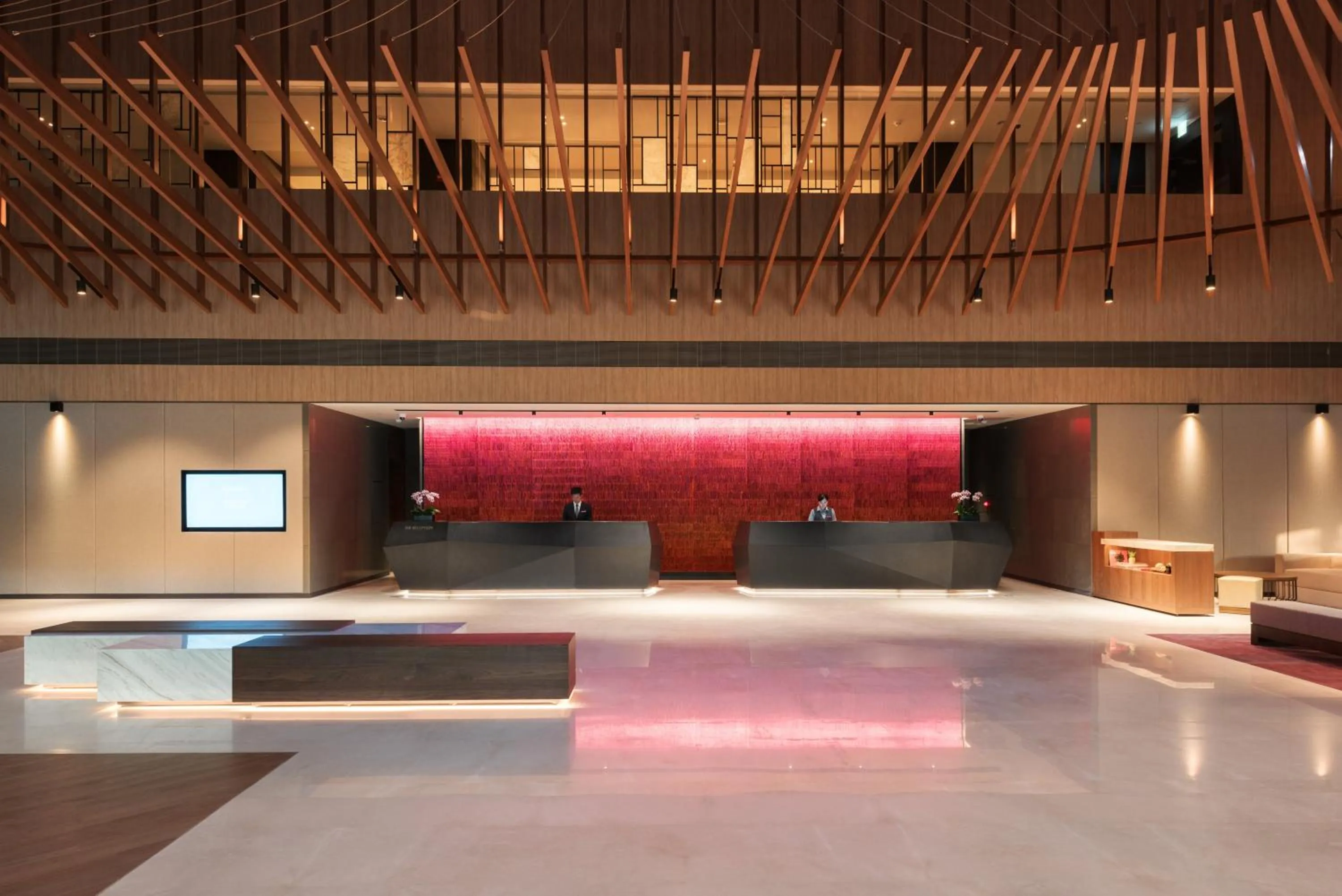 Property building, Bed in Crowne Plaza Tainan by IHG