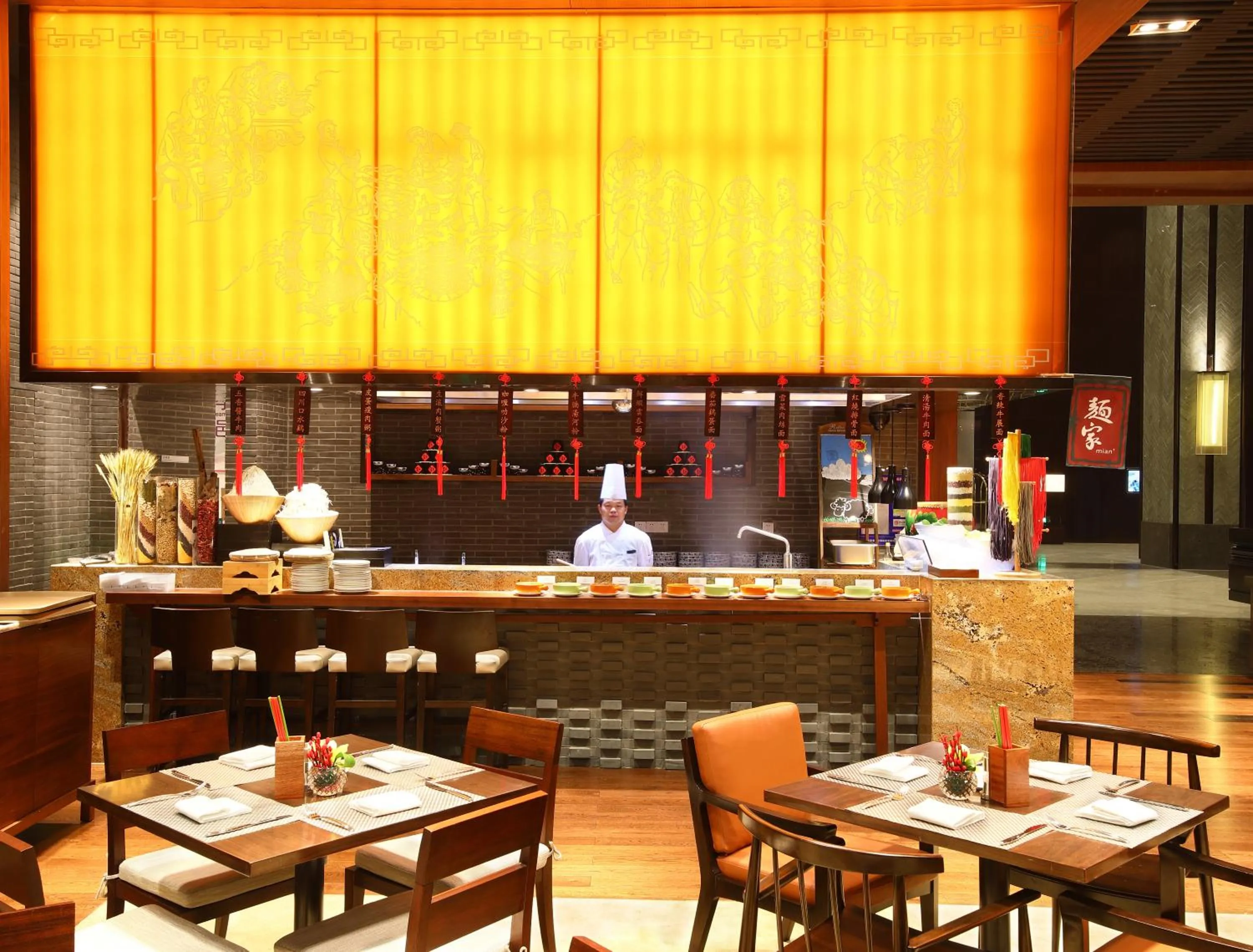 Restaurant/places to eat in HUALUXE Wuxi Taihu