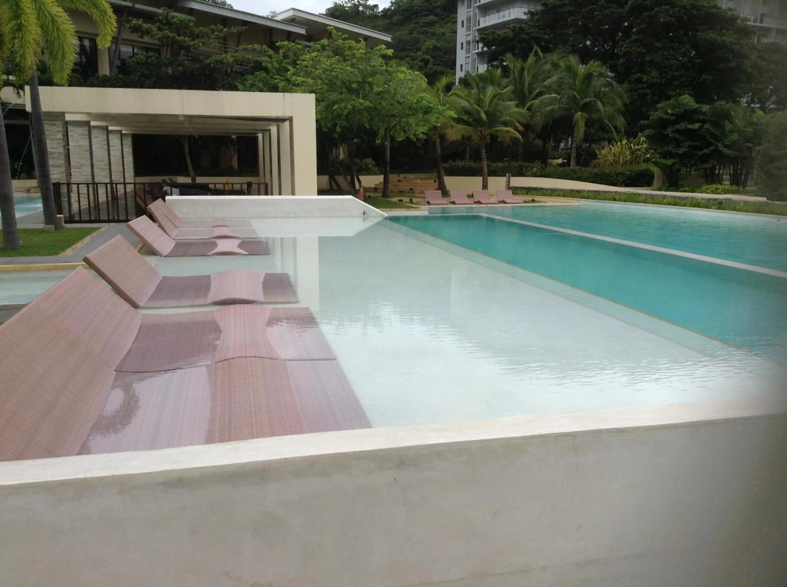 Swimming pool in Pico Beach Front Condo