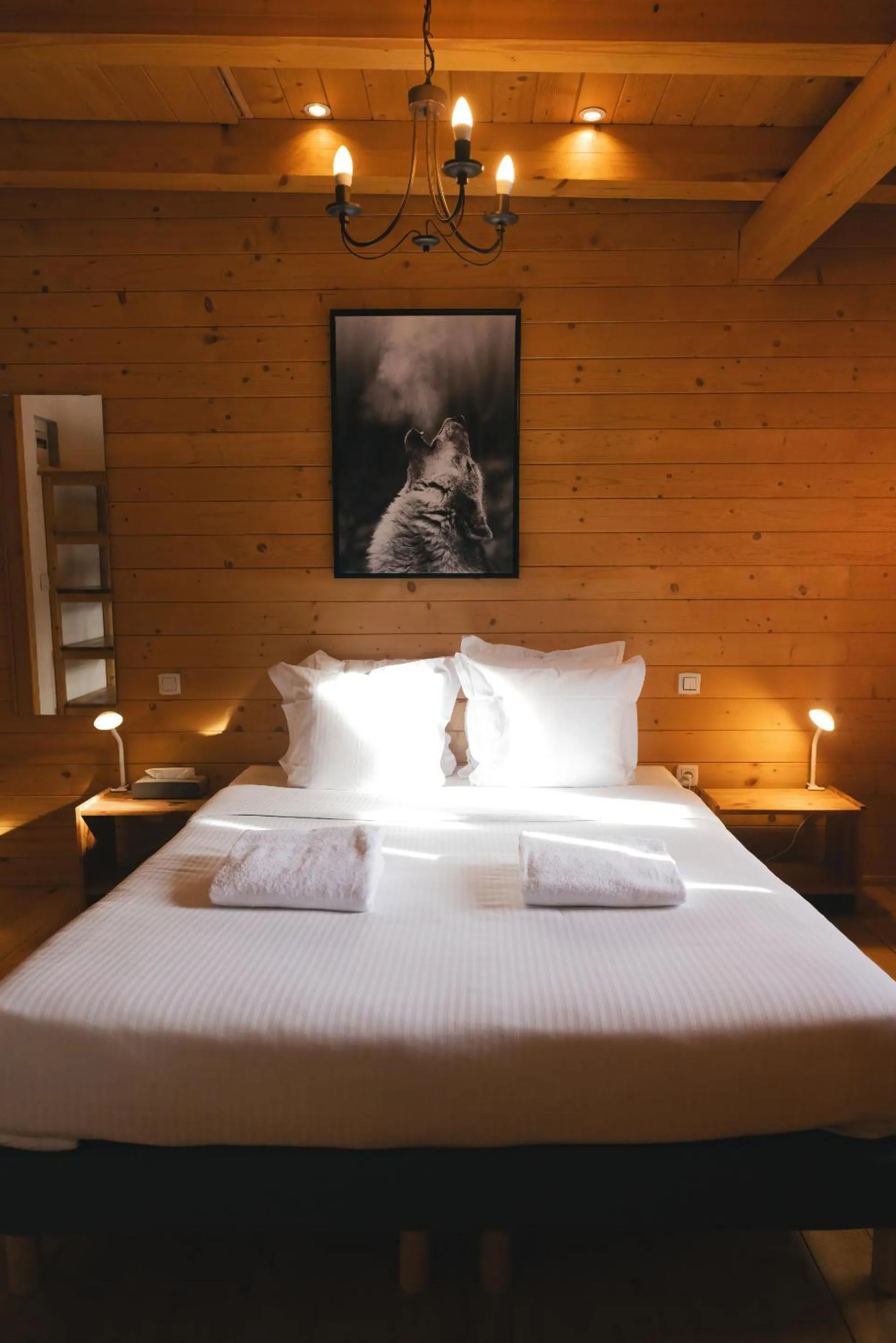 Bedroom, Bed in Le Loup Blanc