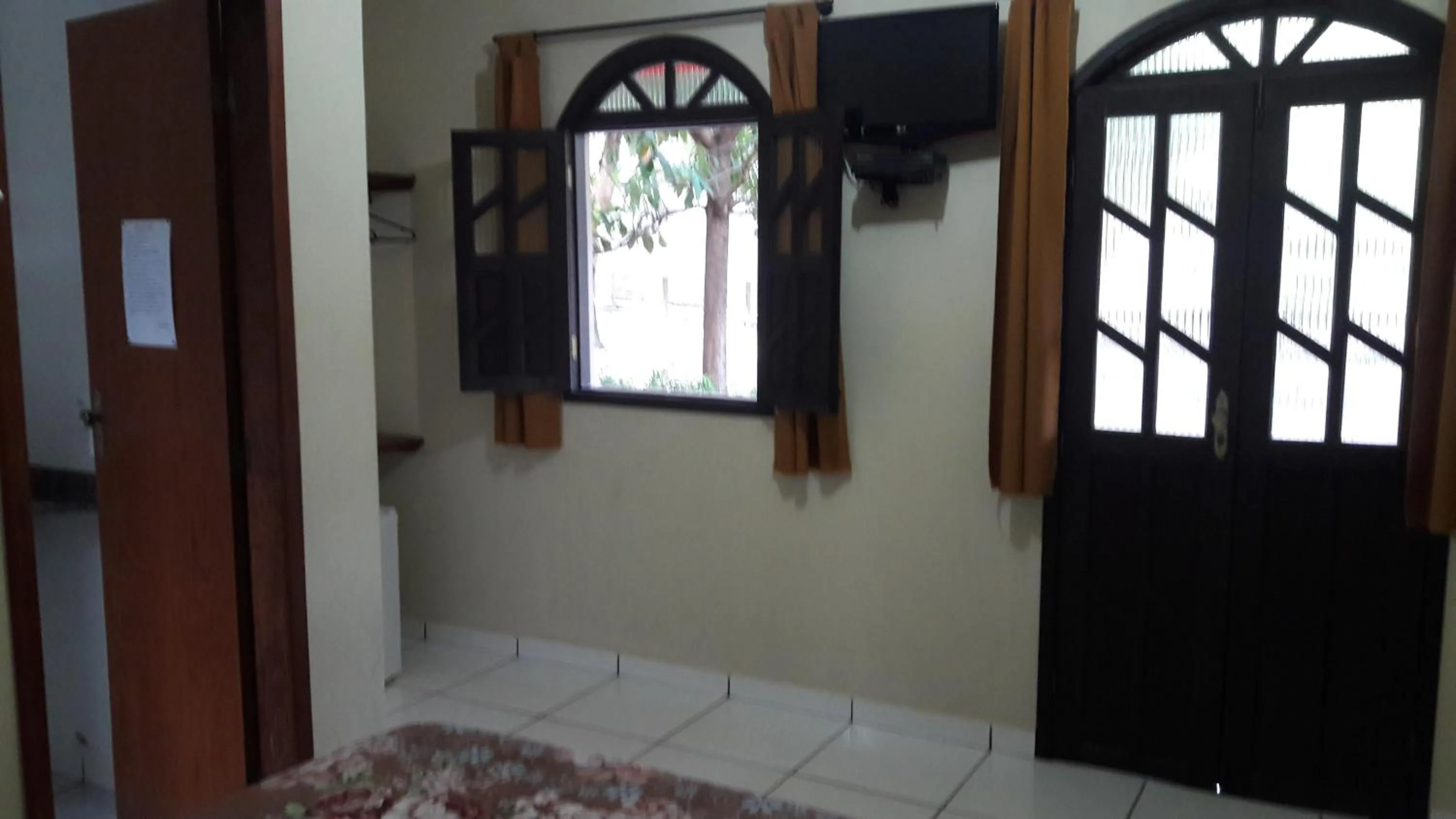 TV and multimedia in Pousada Rio e Mar