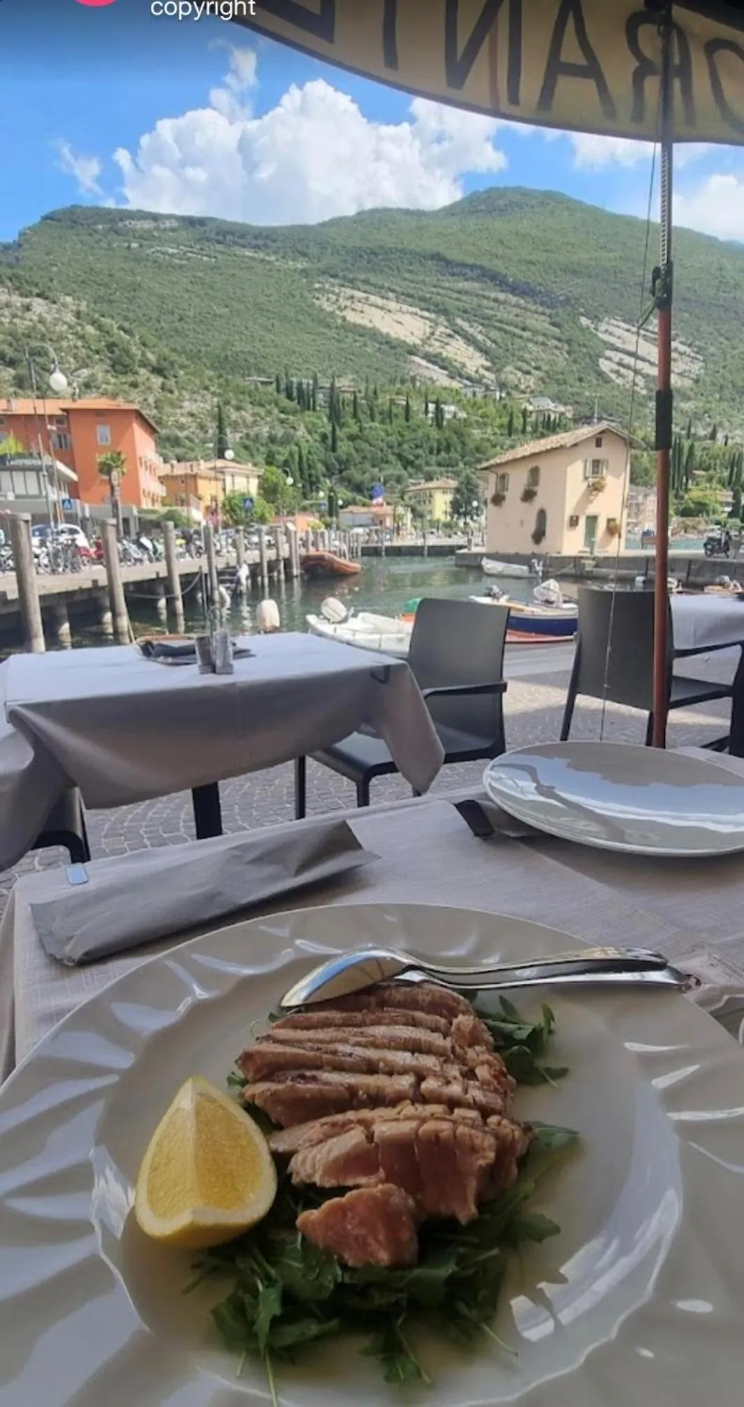 Restaurant/places to eat in Lake Hotel Benaco