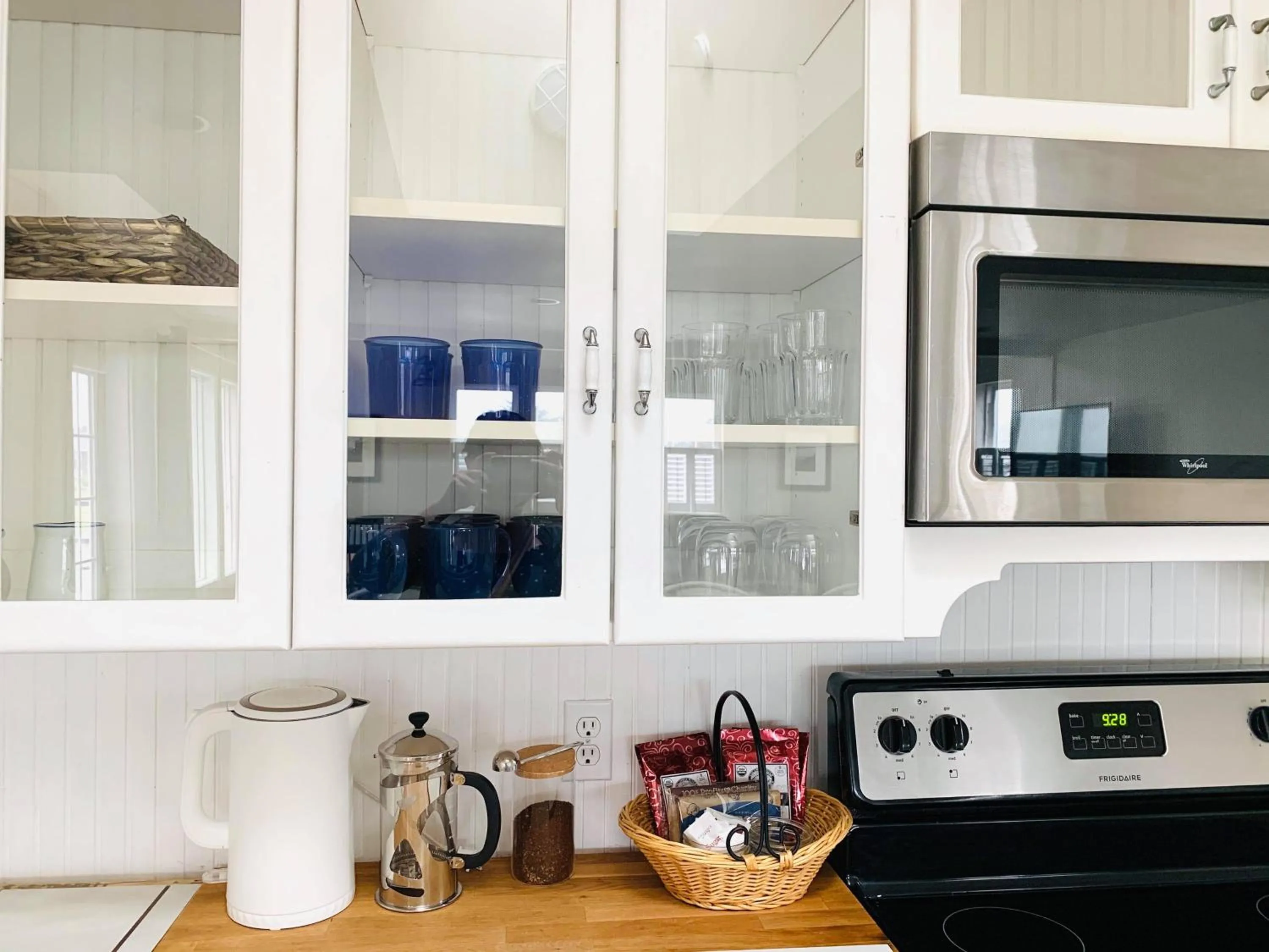 Kitchen or kitchenette in Boardwalk Cottages