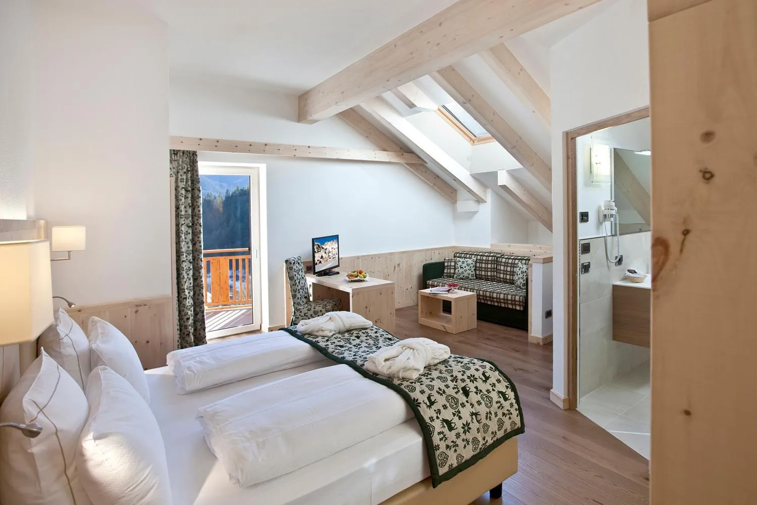 Bed in Rio Stava Family Resort & Spa