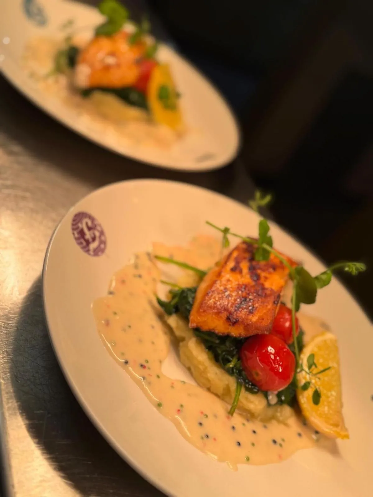 Restaurant/places to eat in Hotel Amerika