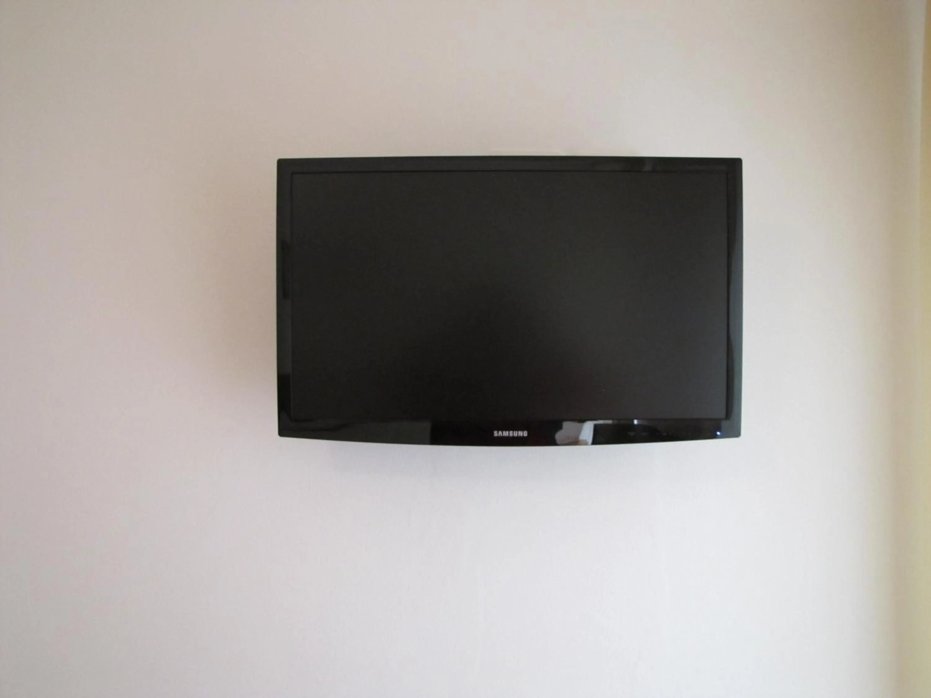 TV and multimedia in Hotel Scaranò