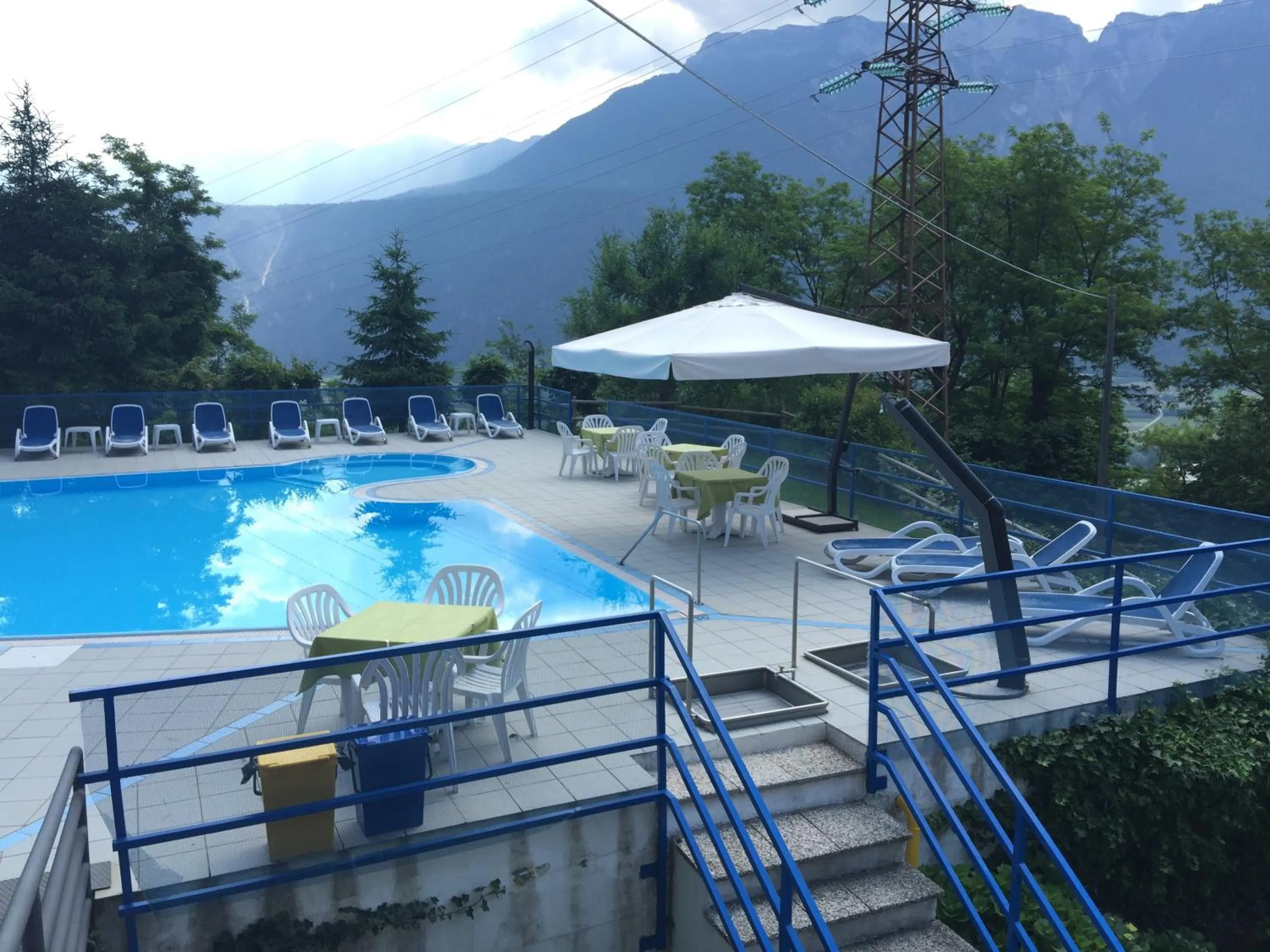 Swimming pool in Hotel Scaranò
