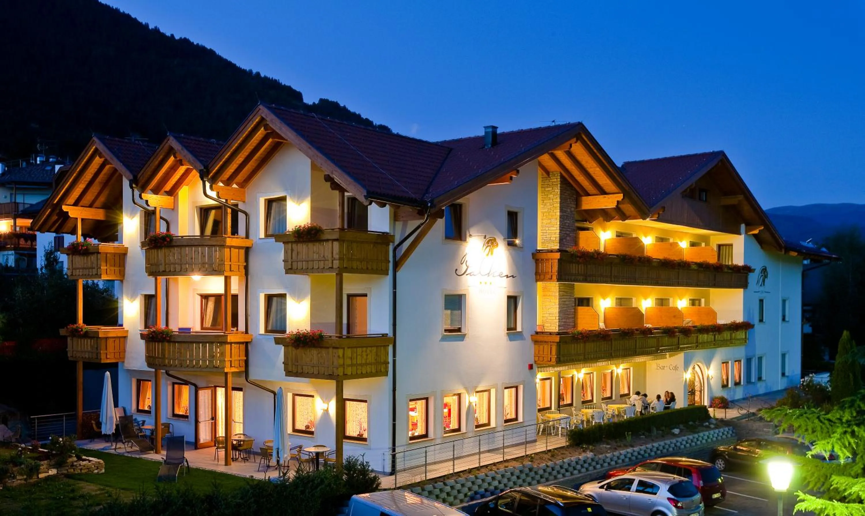 Facade/entrance in Hotel Falken