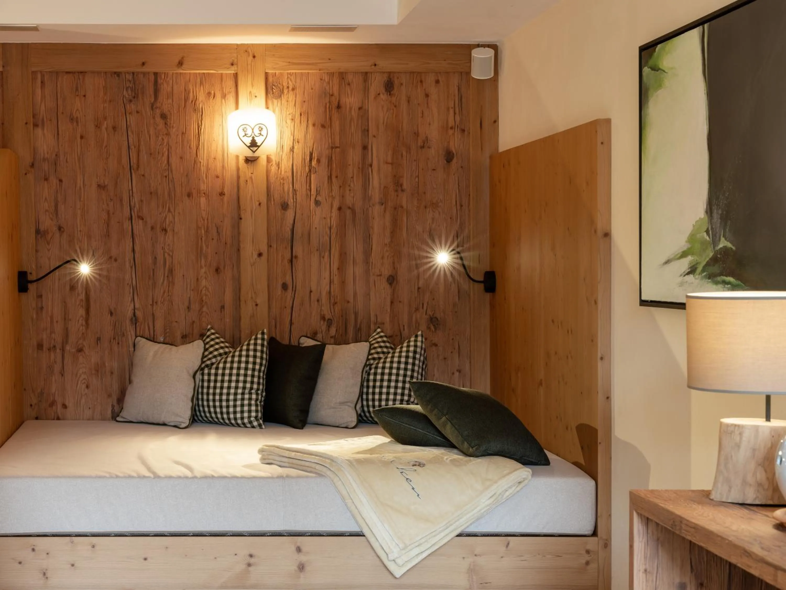 Sauna, Bed in Hotel Falken