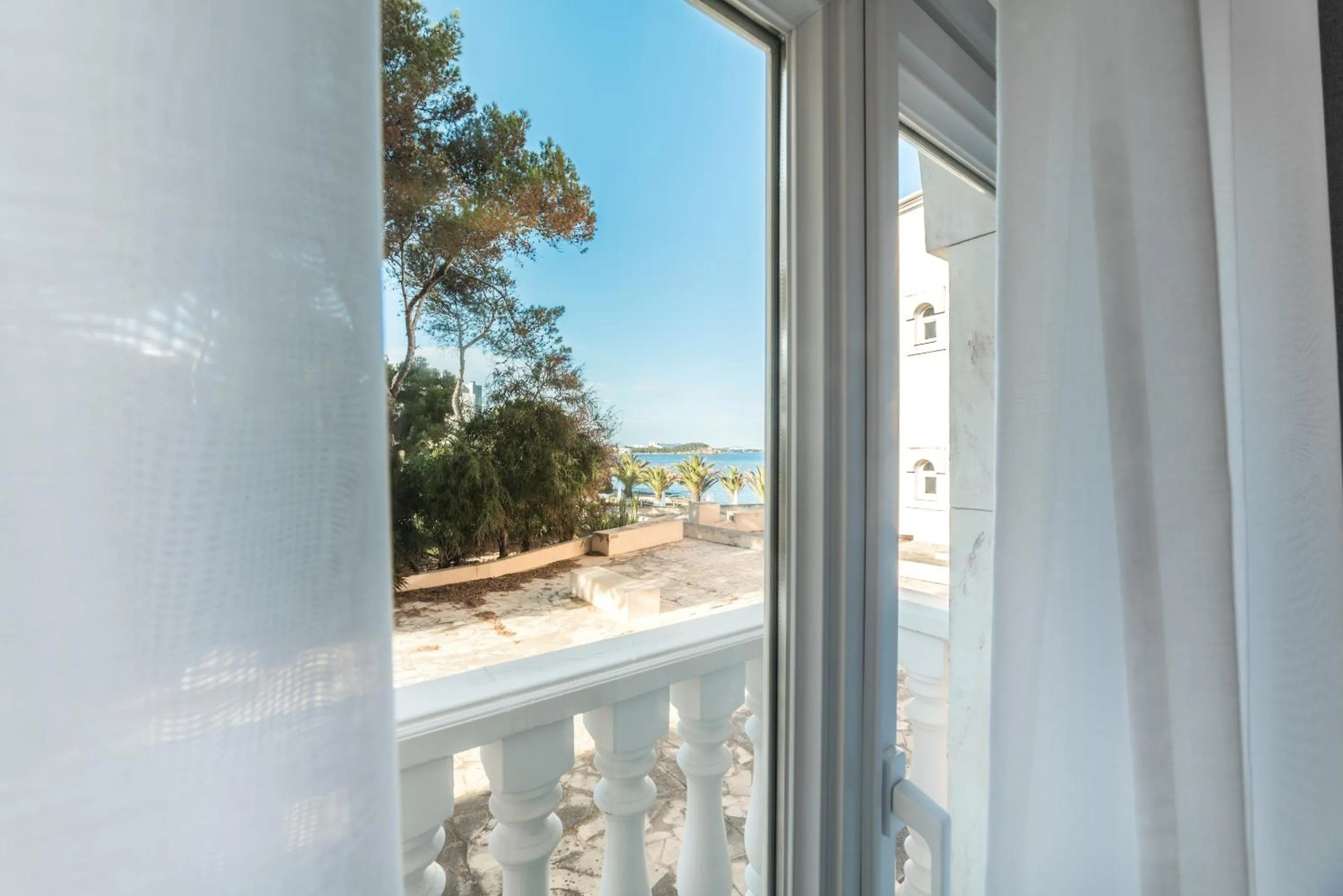 Pool view in Grand Hotel Palladium Santa Eulalia del Río