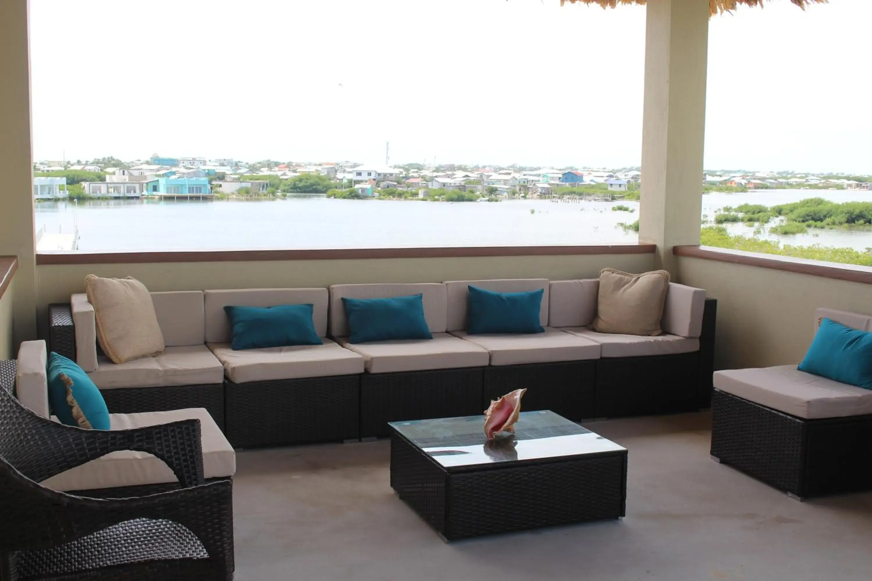 Restaurant/places to eat in Lina Point Belize Overwater Resort Restaurant/places to eat in Lina Point Belize Overwater Resort