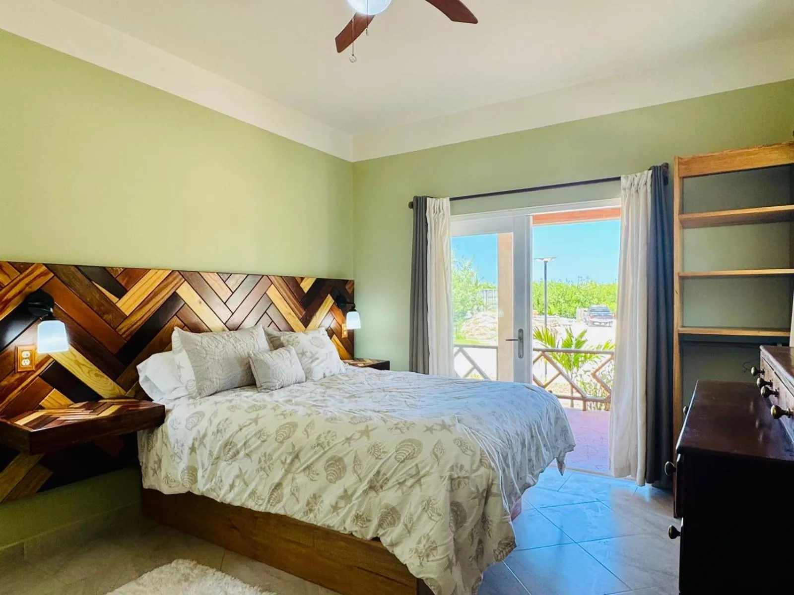 Bedroom, Bed in Lina Point Belize Overwater Resort
