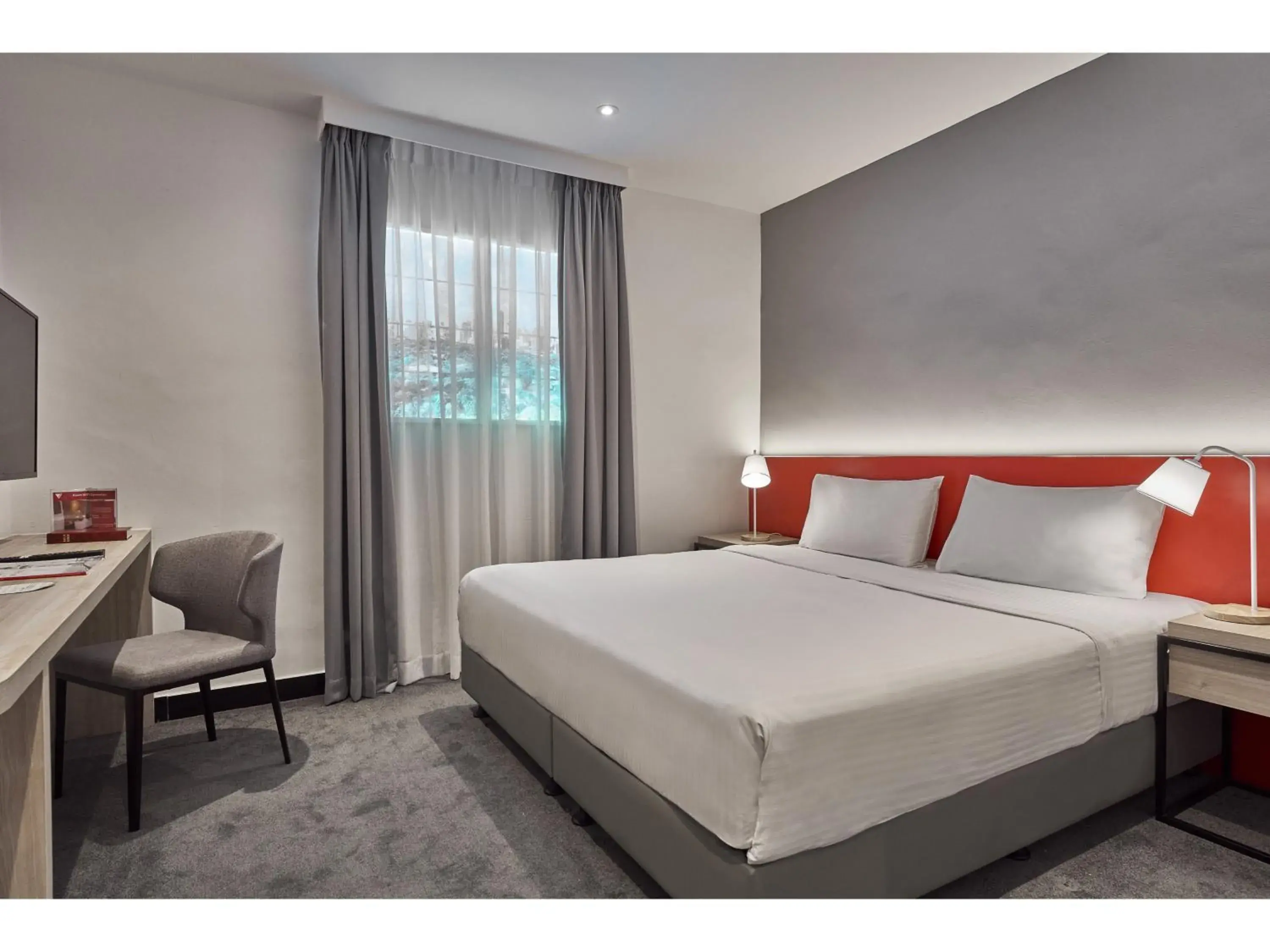 Bed in Metro Y Hotel Singapore Bed in Metro Y Hotel Singapore