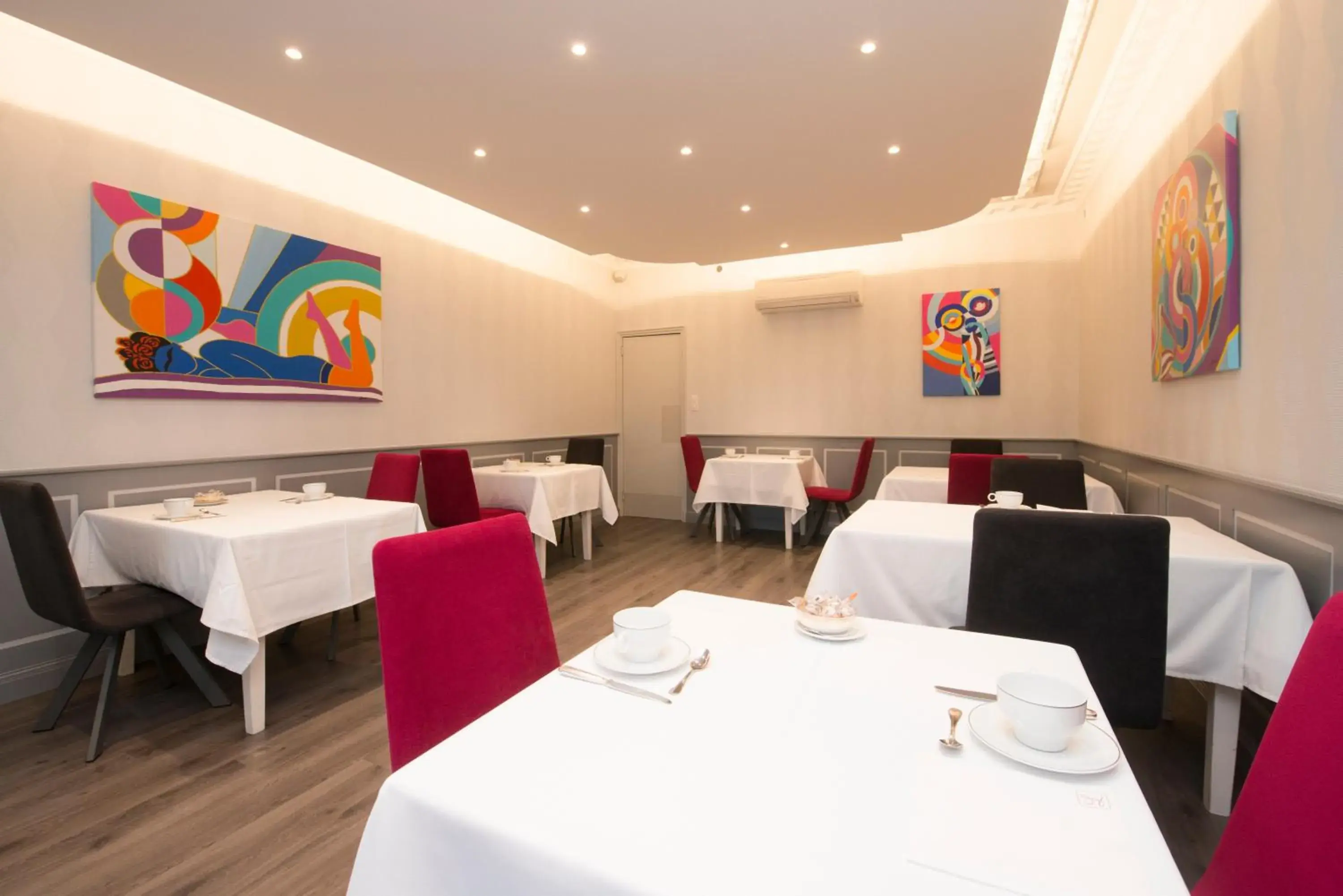 Restaurant/places to eat in Logis Auberge Bienvenue Restaurant/places to eat in Logis Auberge Bienvenue