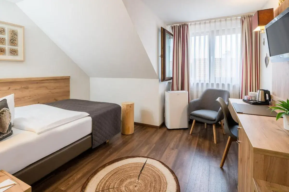 Neo French Superior - single occupancy in Neo Hotel Linde Esslingen Neo French Superior - single occupancy in Neo Hotel Linde Esslingen