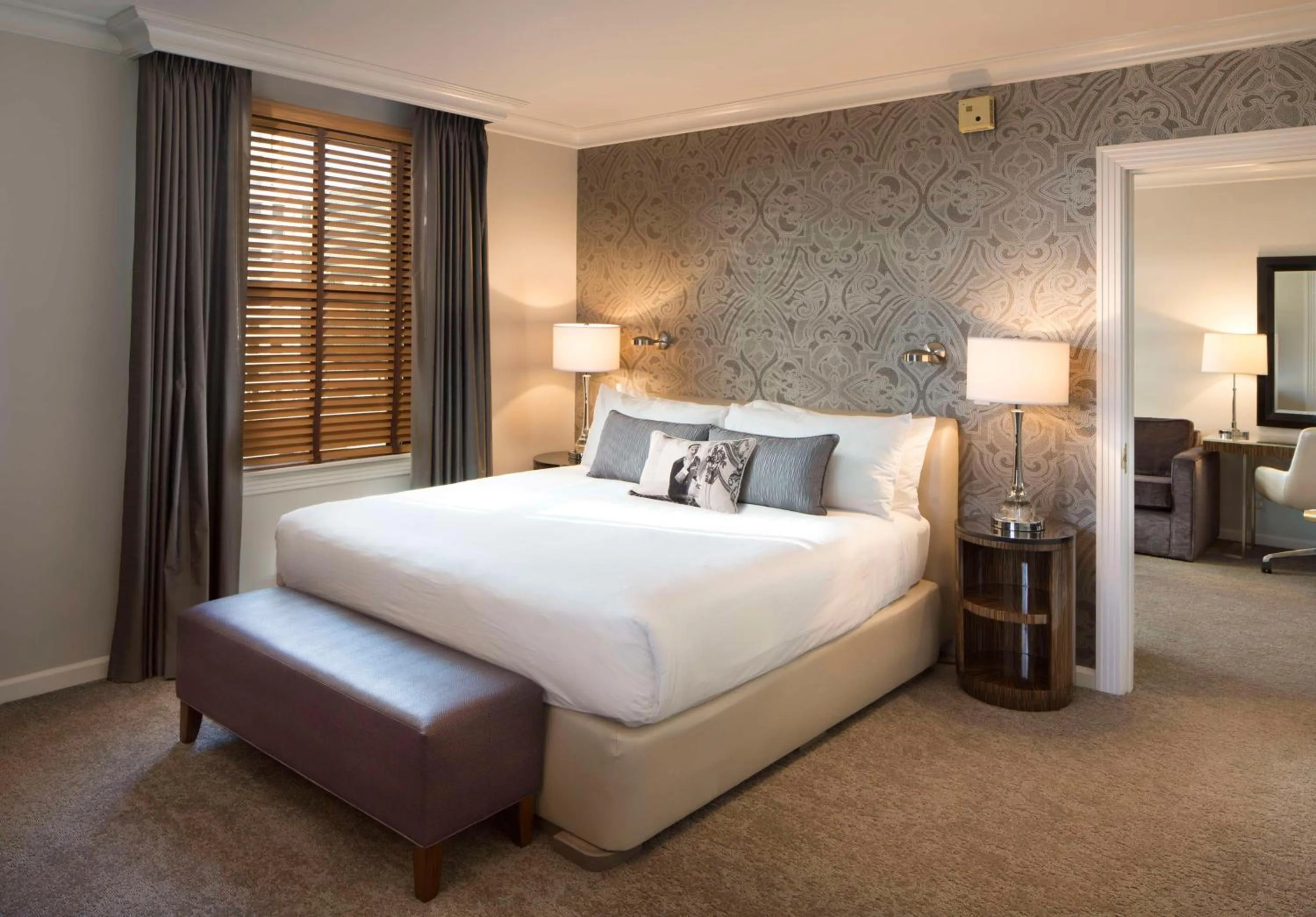 Photo of the whole room, Bed in Hotel de Anza by IHG