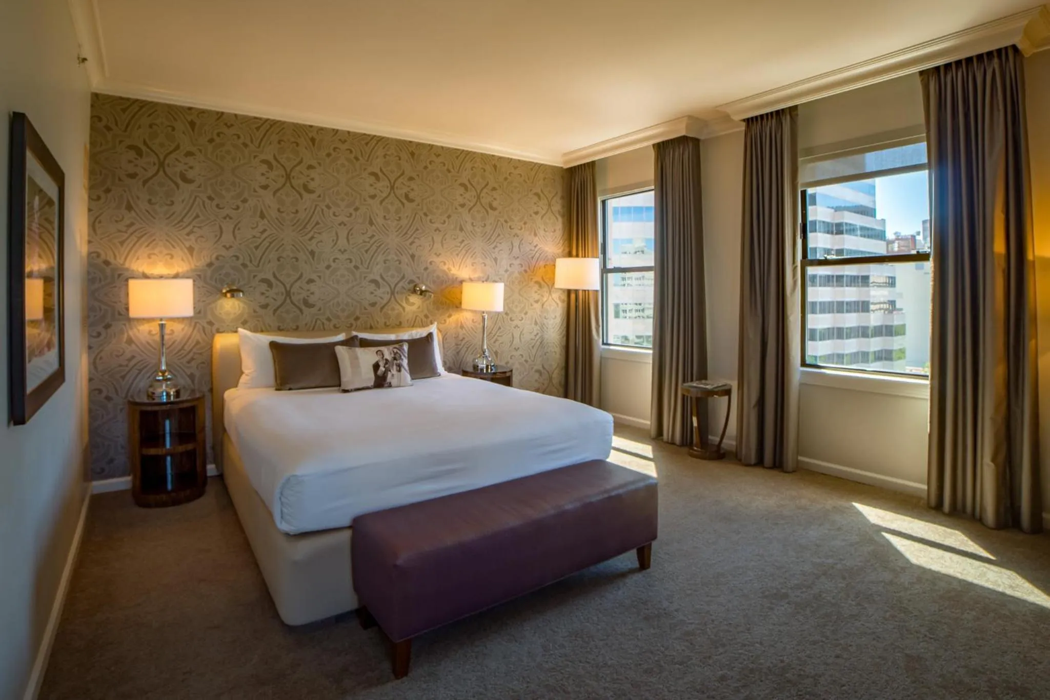 Photo of the whole room, Bed in Hotel de Anza by IHG