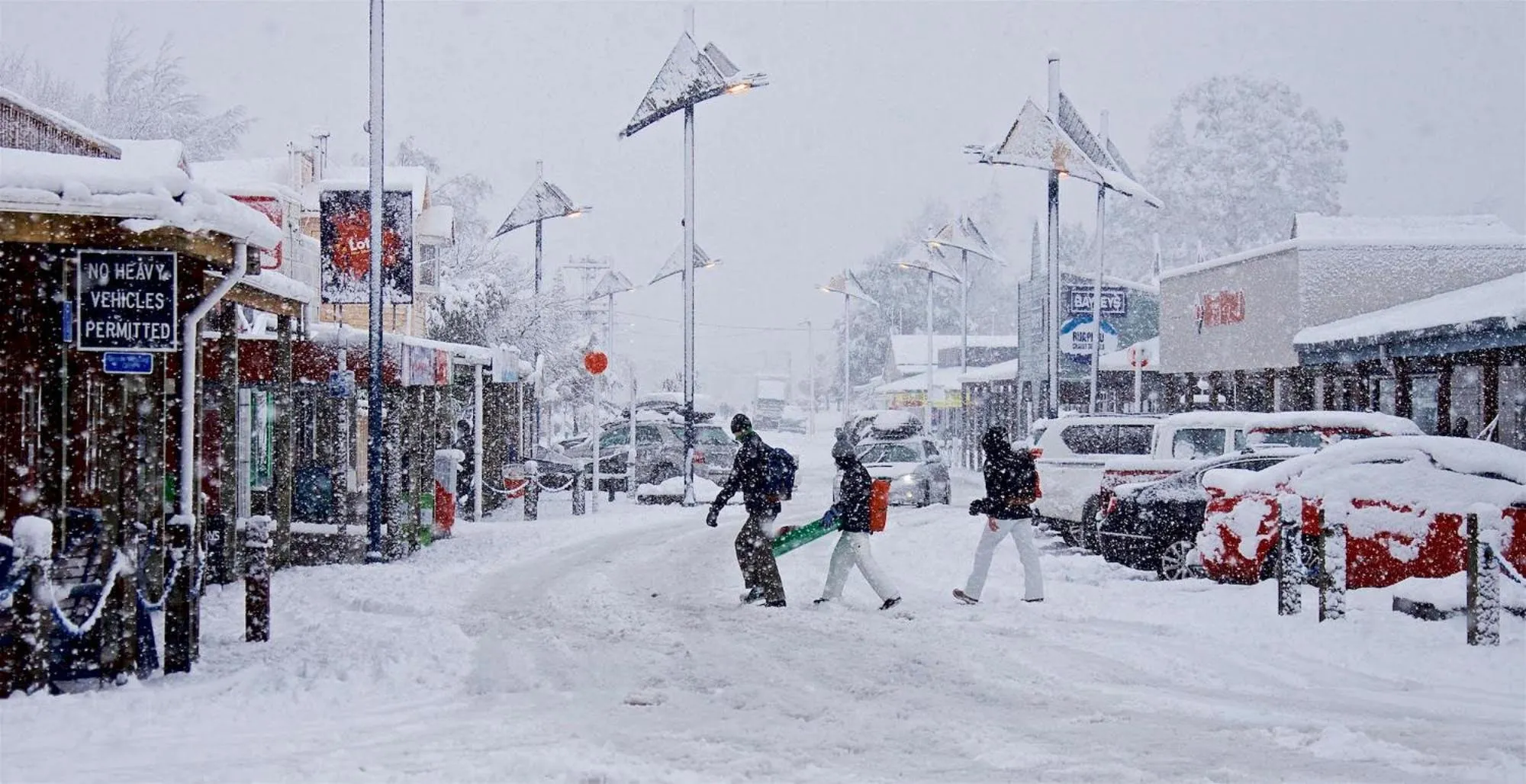 Restaurant/places to eat in Snowhaven