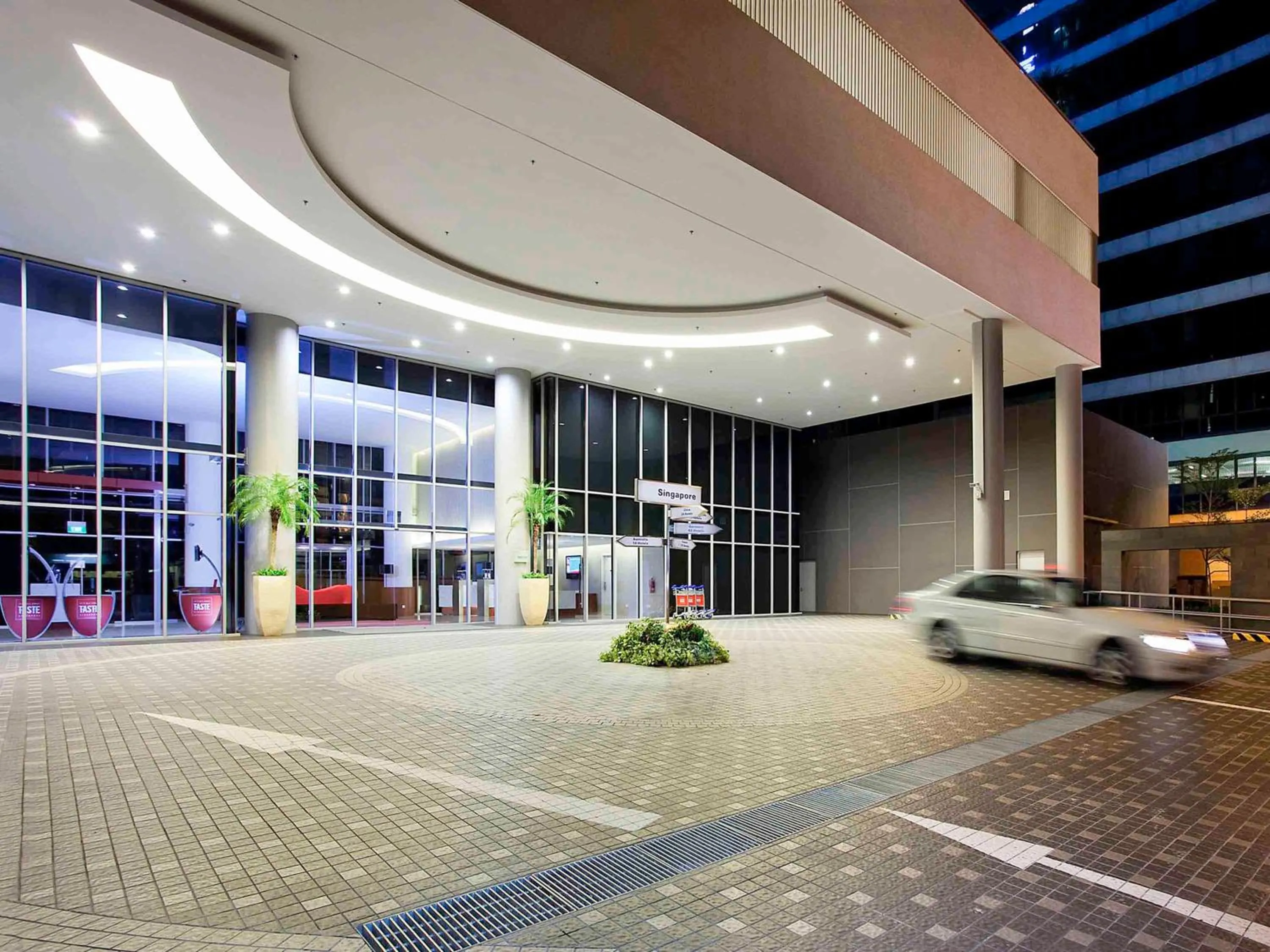 Property building in Ibis Singapore on Bencoolen - Newly Renovated